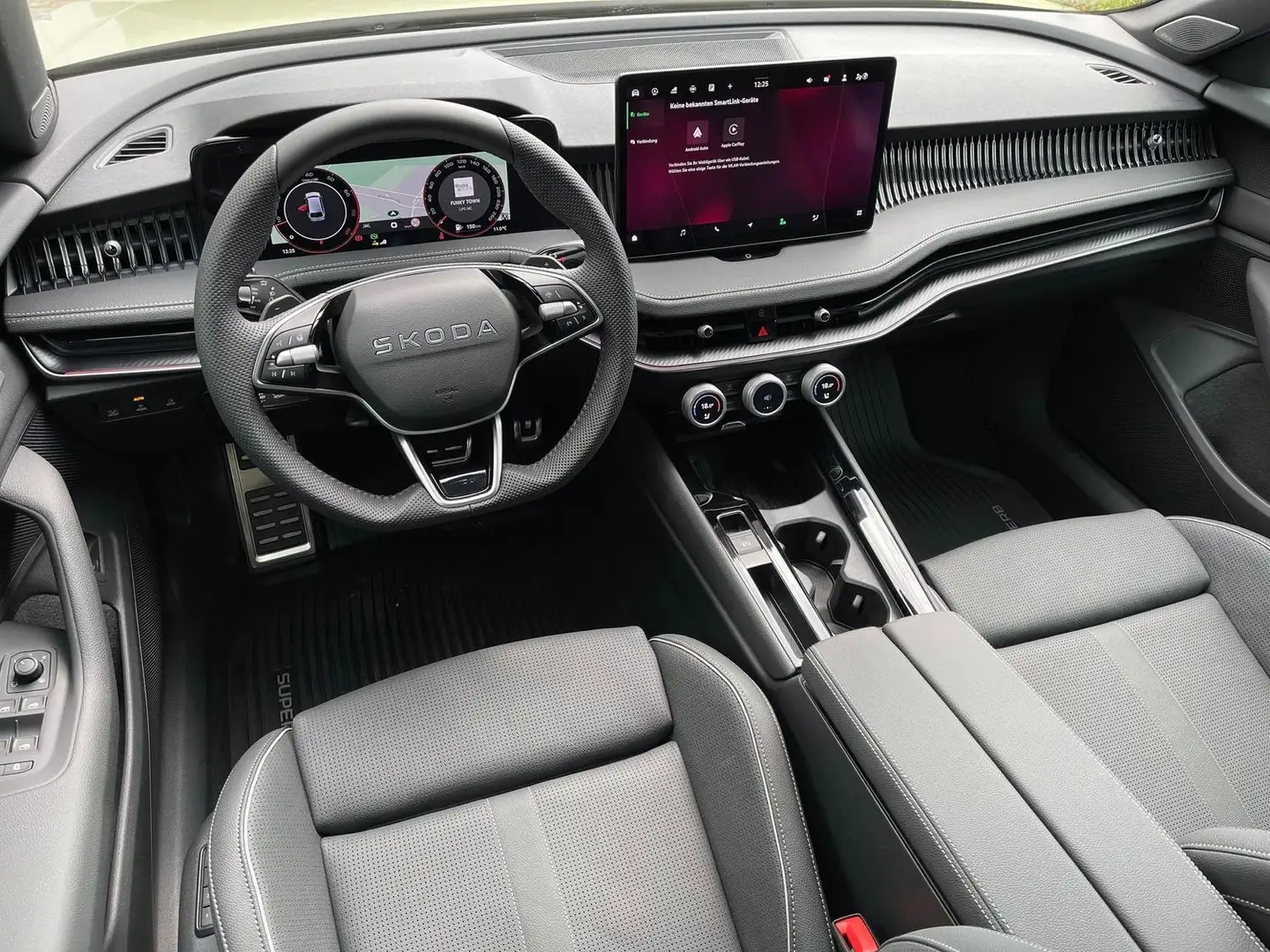Skoda Superb 2.0 TSI 4x4 Sportline+Massage+Matrix+Canton+AHK Jaune - 2