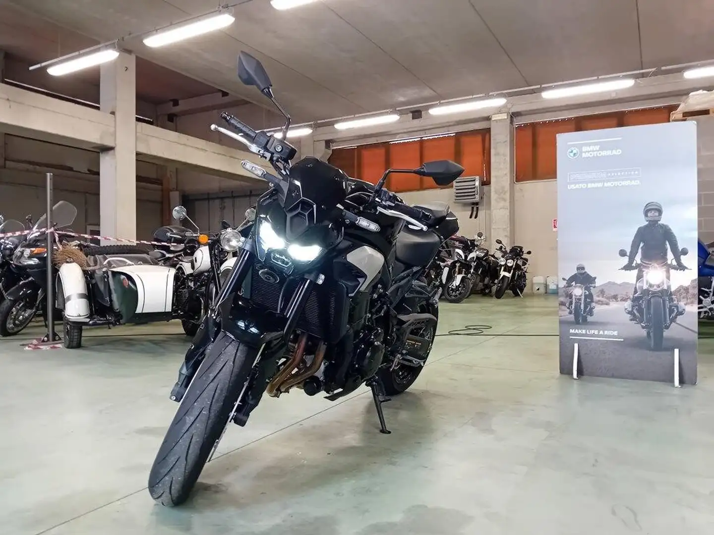Kawasaki Z 900 my25 Nero - 1