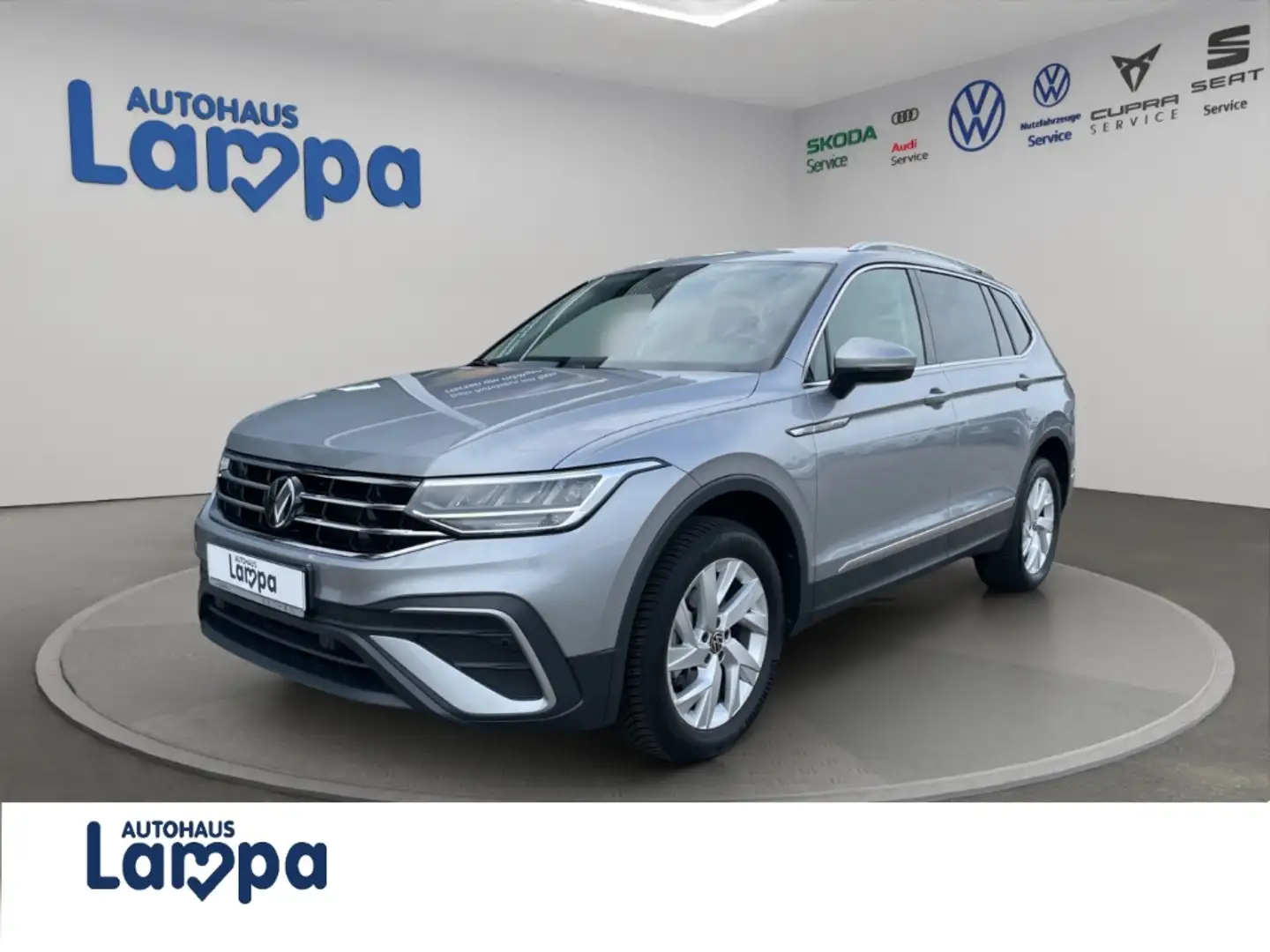 Volkswagen Tiguan Allspace Life 2.0 TDI DSG AHK,NAV,RFK,SHZ,ACC,MFL Silber - 1