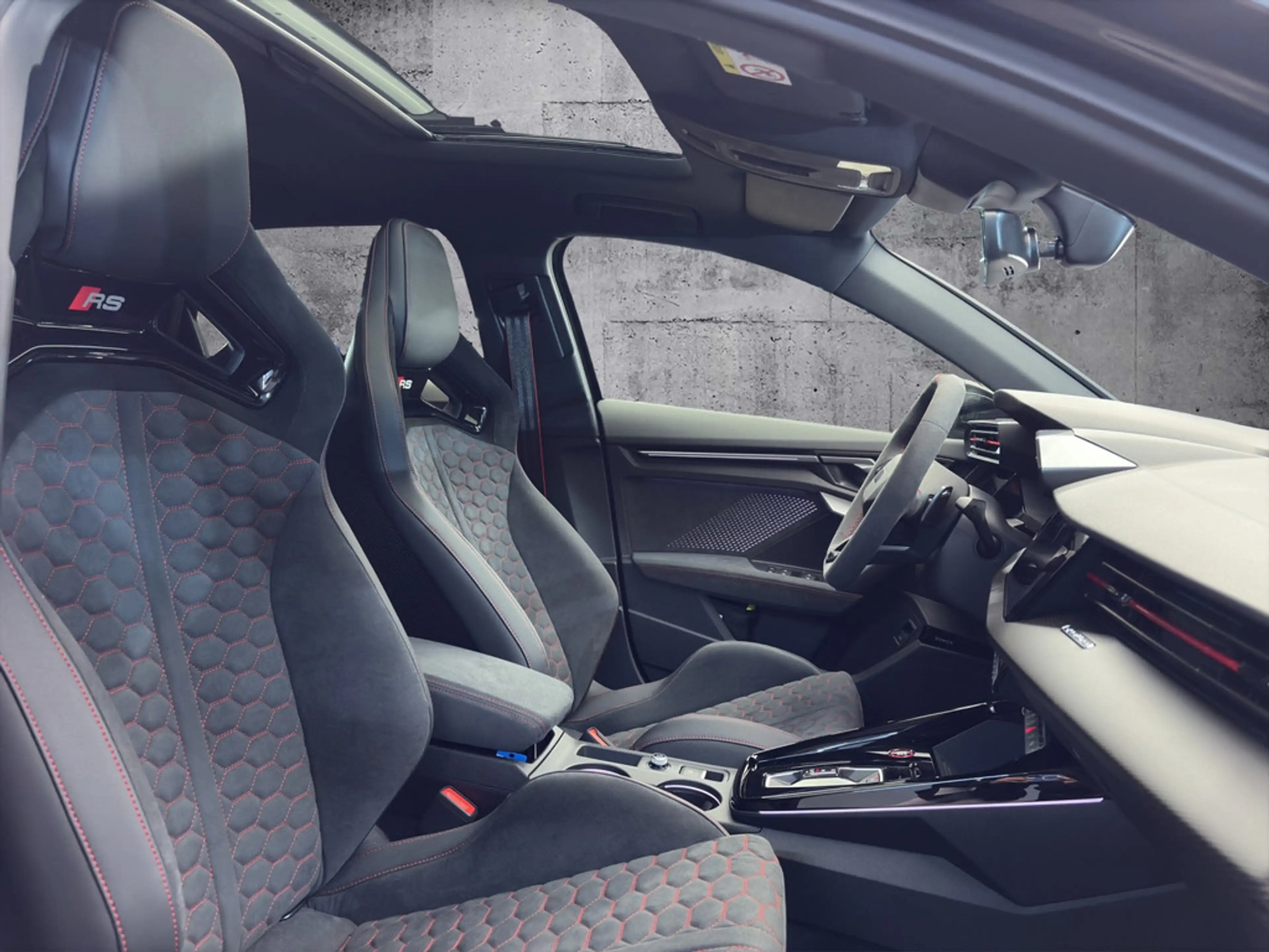 Audi RS3 Sportback S tronic — photo 10