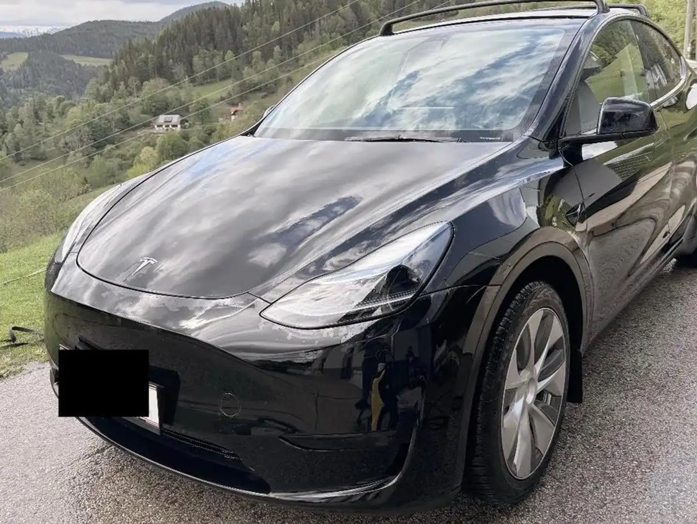 Tesla Model Y Model Y 62kWh Base I Anhängerkupplung Schwarz - 1