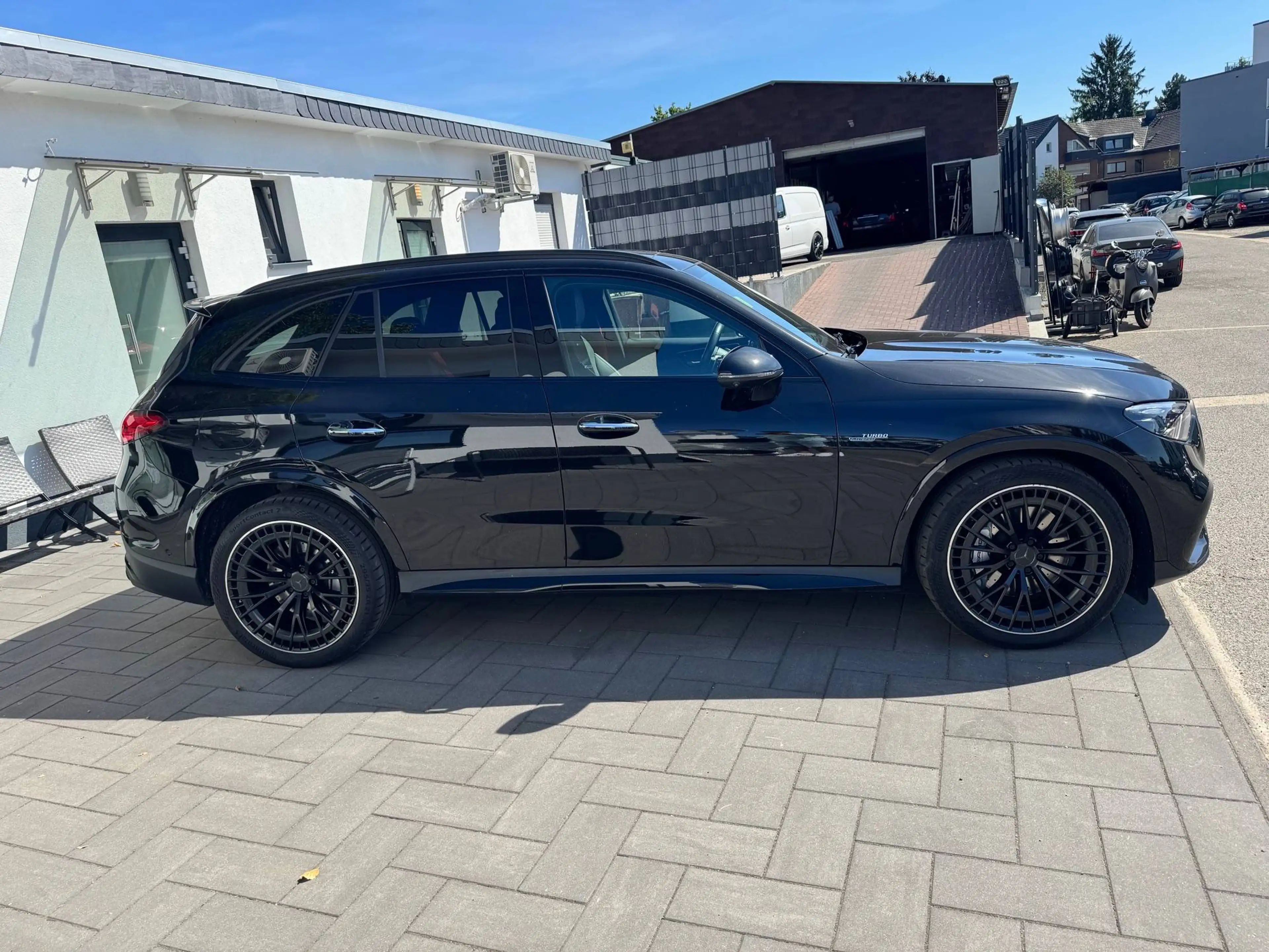 Mercedes-Benz GLC 43 AMG AMG GLC 43 4Matic 2-Jahre MB-Garntie Pano.Digit.Licht — photo 3