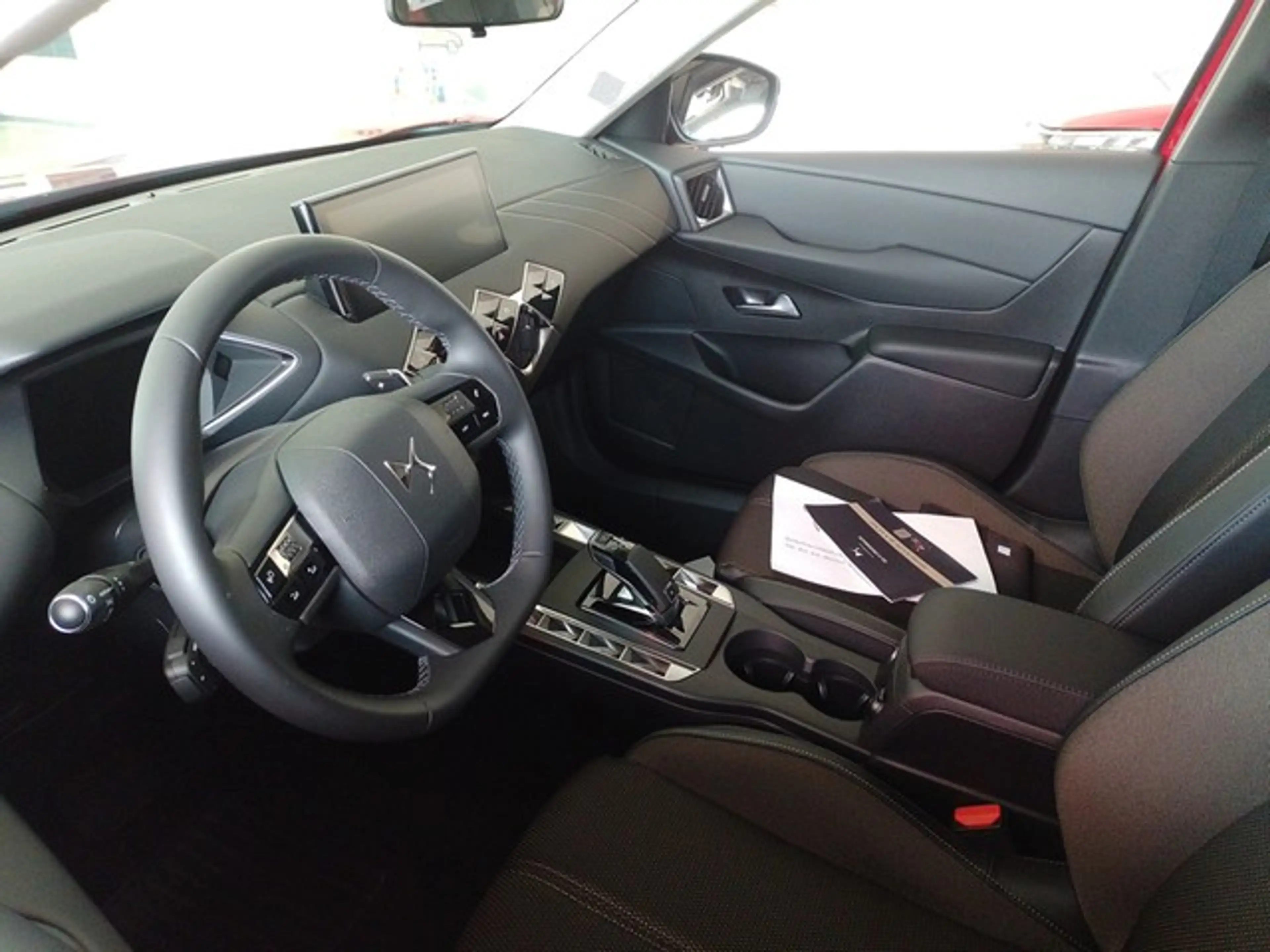 DS Automobiles DS 3 Crossback DS3 Crossback Bastille 130 EAT8 Navi Kamera PDC — photo 7