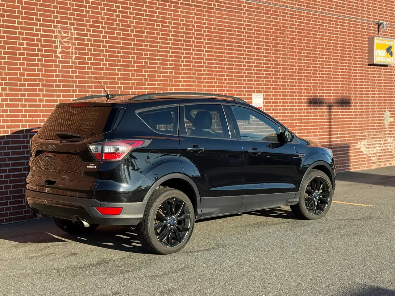Ford Escape снимка Ford Escape