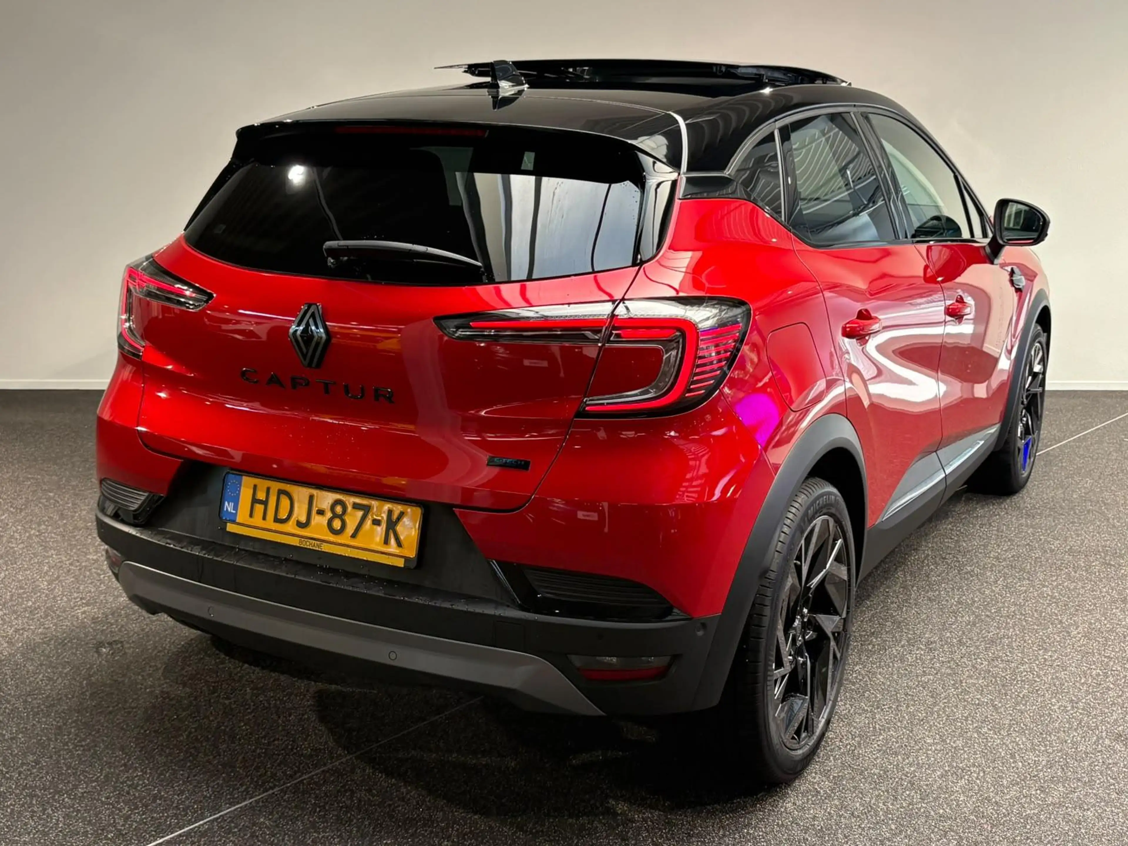 Renault Captur 1.6 E-Tech full hybrid 145 esprit Alpine | Panoram — photo 2