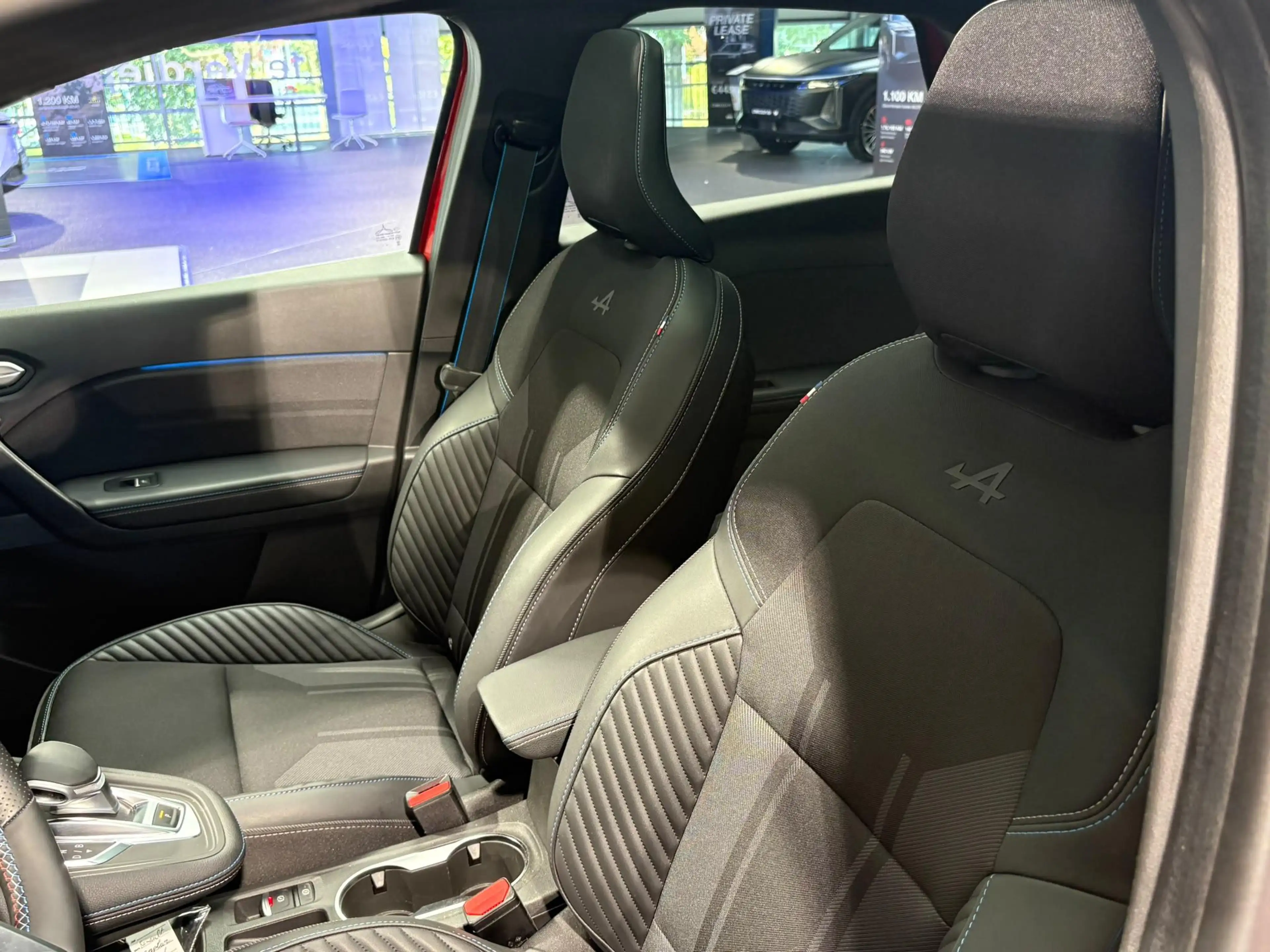 Renault Captur 1.6 E-Tech full hybrid 145 esprit Alpine | Panoram — photo 6