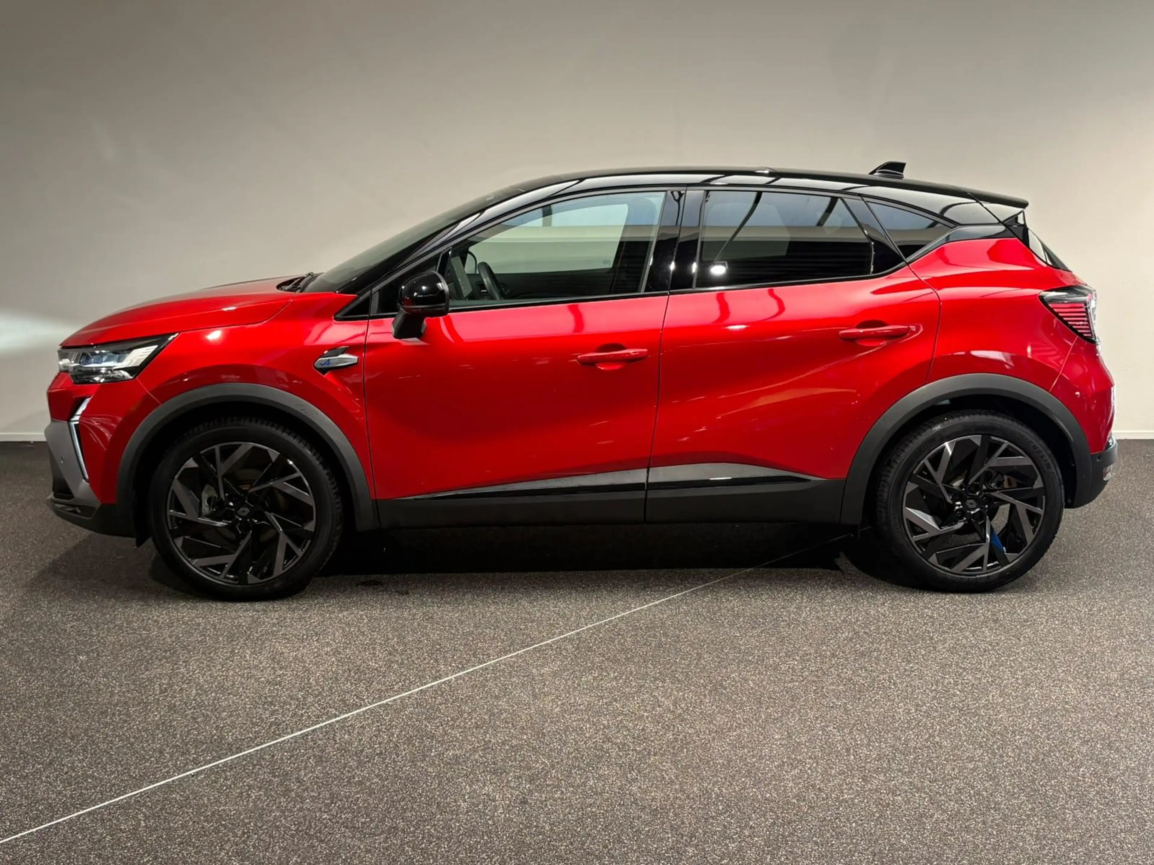 Renault Captur 1.6 E-Tech full hybrid 145 esprit Alpine | Panoram — photo 15