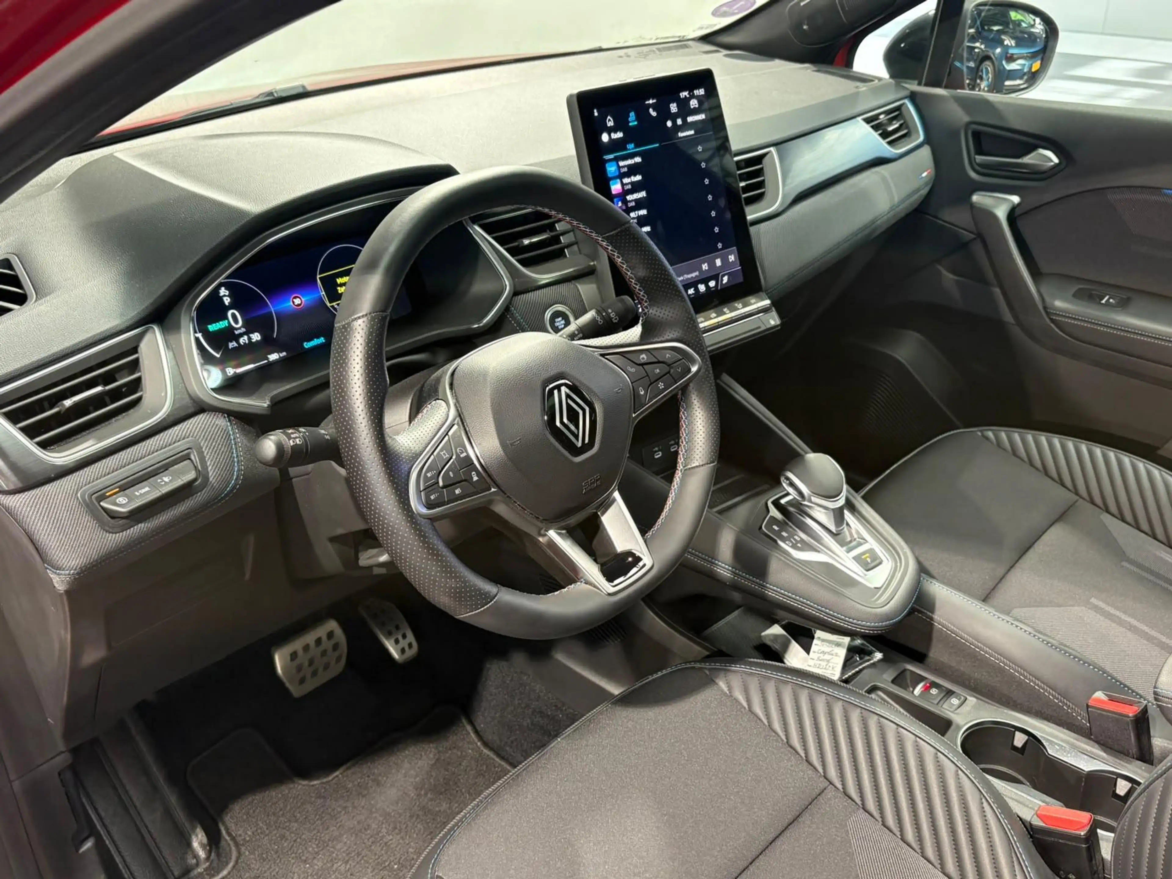 Renault Captur 1.6 E-Tech full hybrid 145 esprit Alpine | Panoram — photo 23
