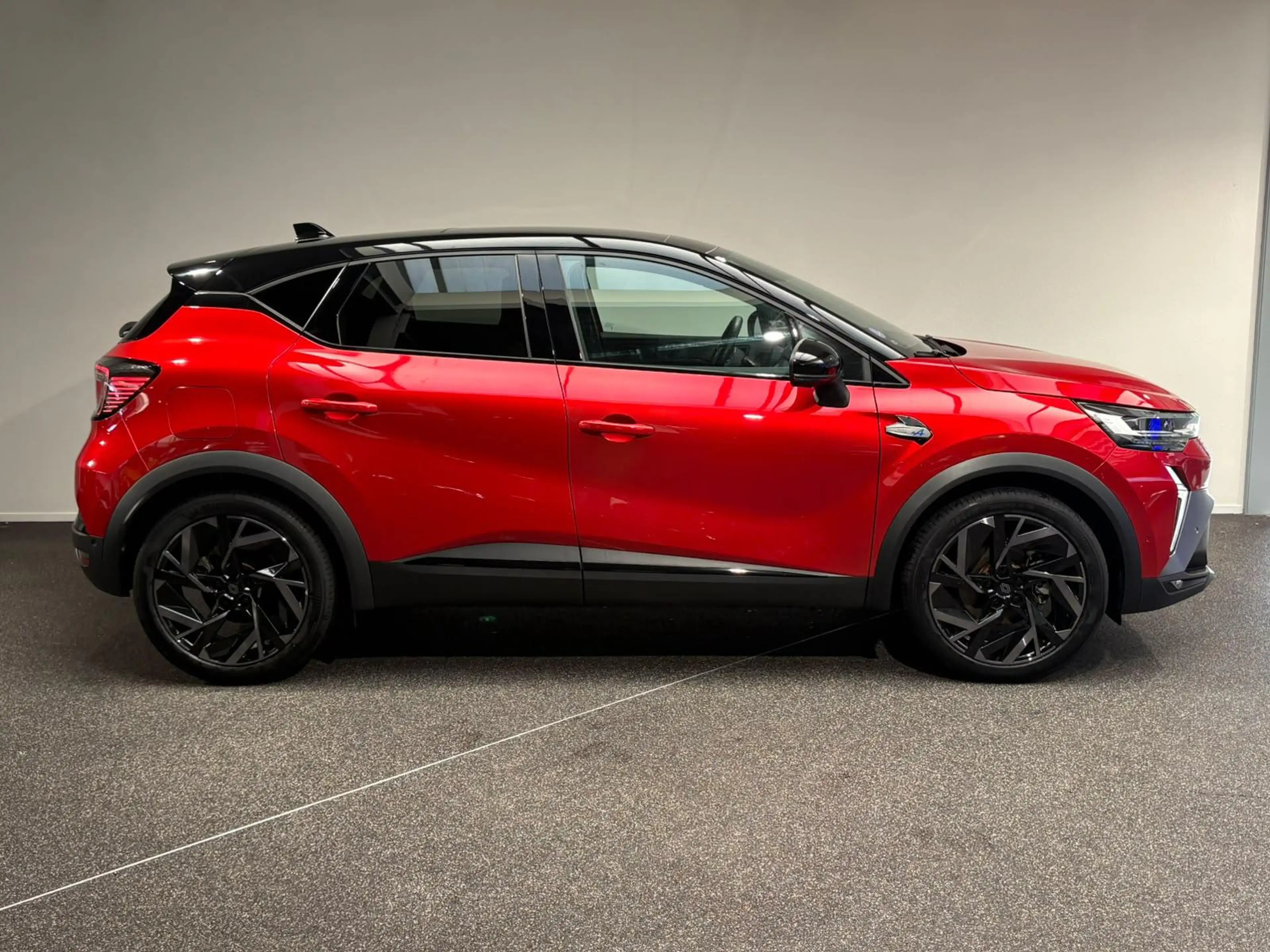 Renault Captur 1.6 E-Tech full hybrid 145 esprit Alpine | Panoram — photo 16