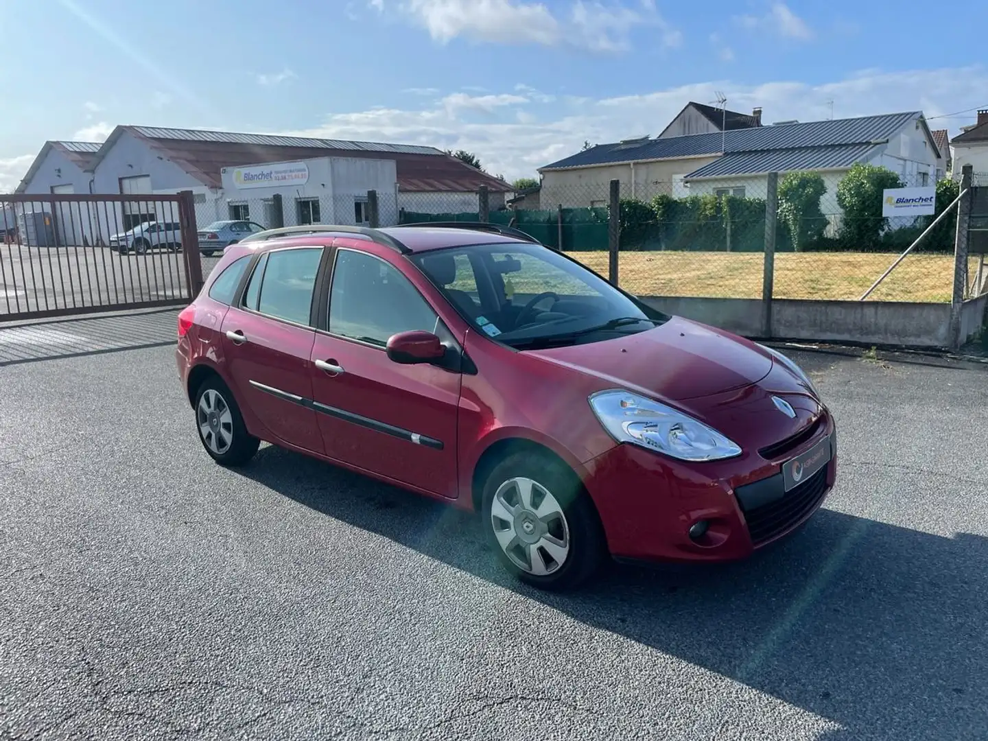 Renault Clio 1.2 75 cv expression garantie 12 mois Rojo - 2