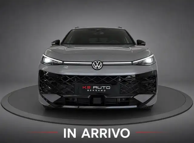 Volkswagen T-Roc view 7