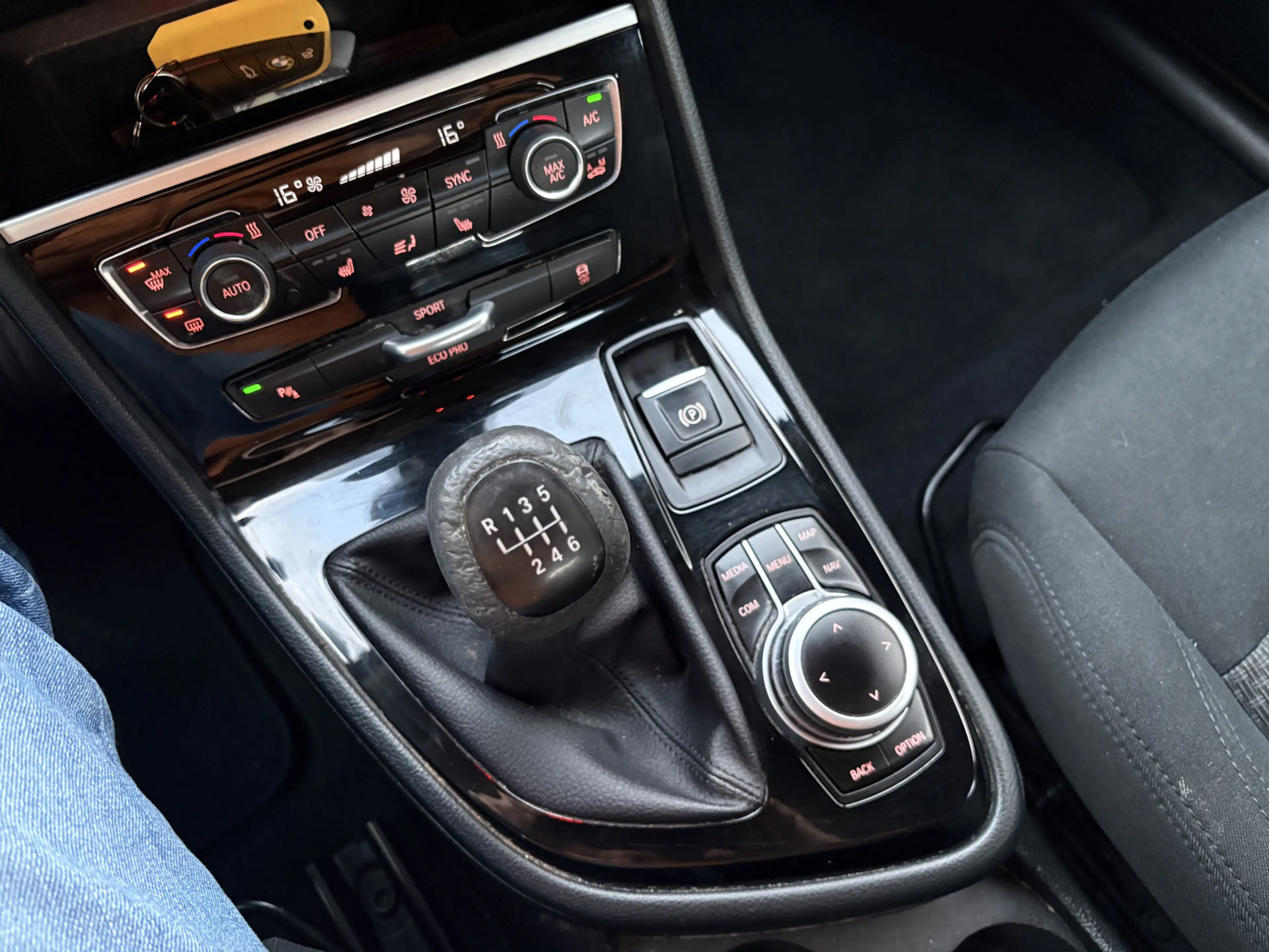BMW 216 2-serie Active Tourer 216d Executive / NAVI / AIRC — photo 11