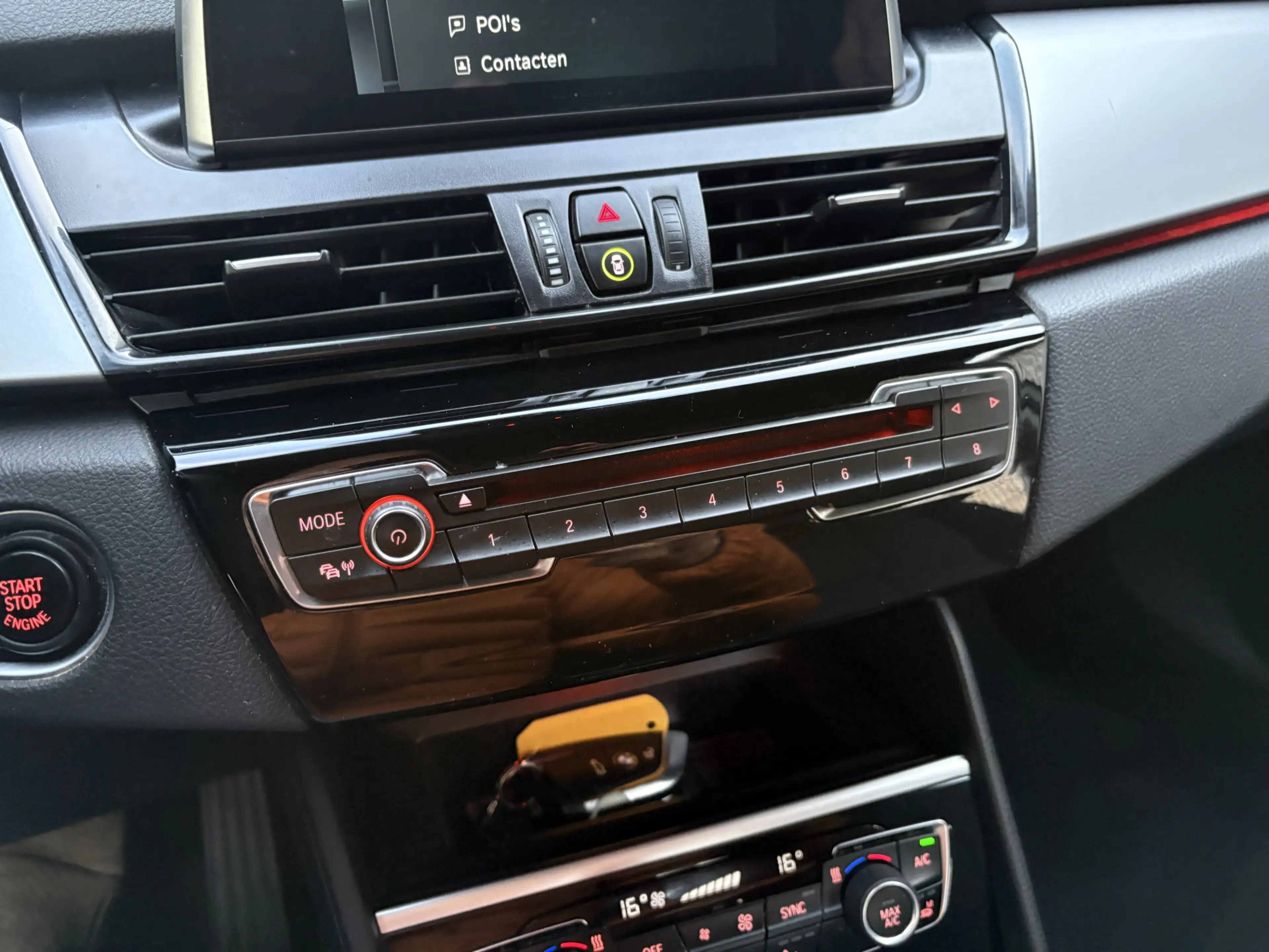 BMW 216 2-serie Active Tourer 216d Executive / NAVI / AIRC — photo 9
