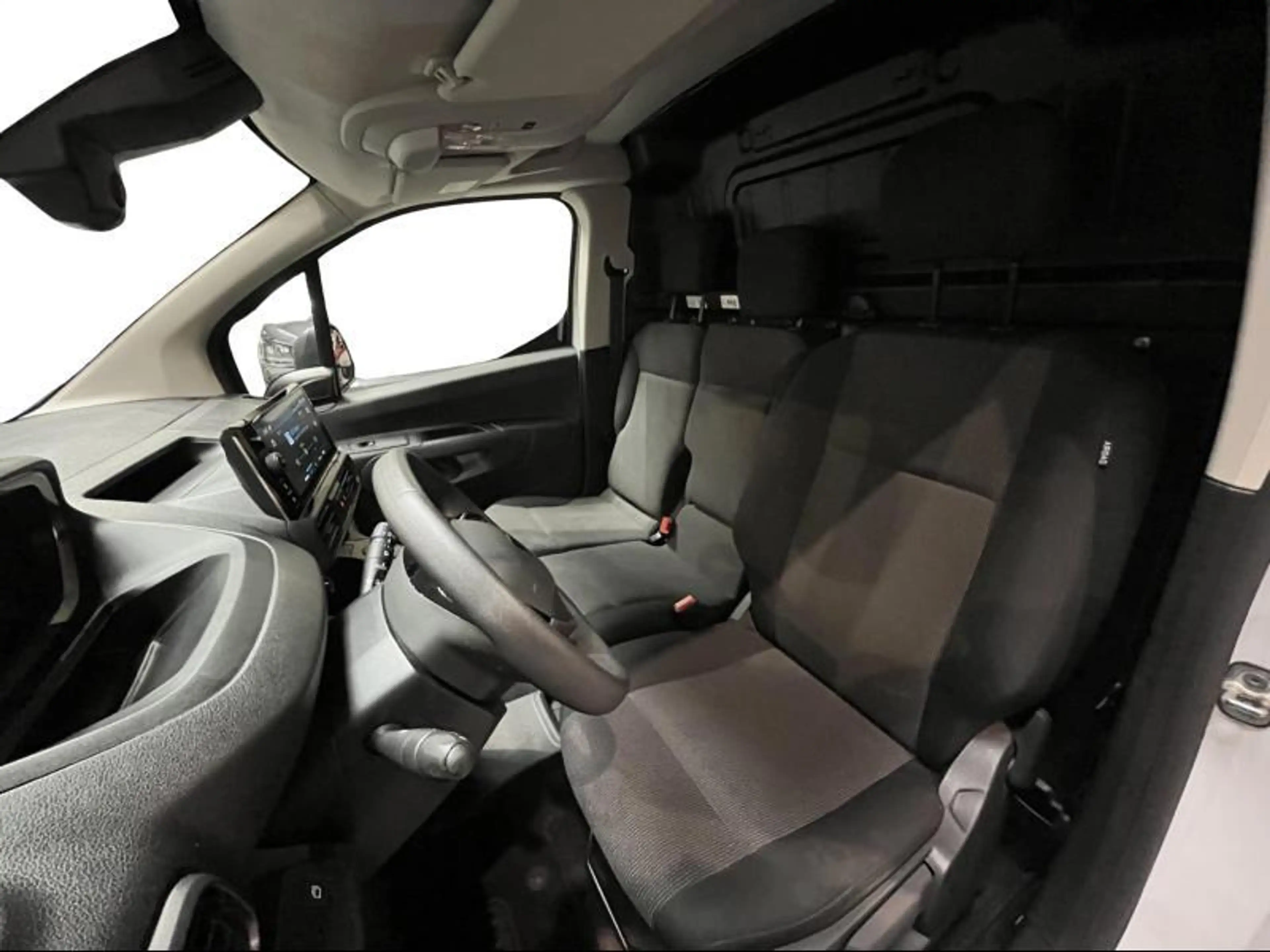 Peugeot Partner Premium — photo 13