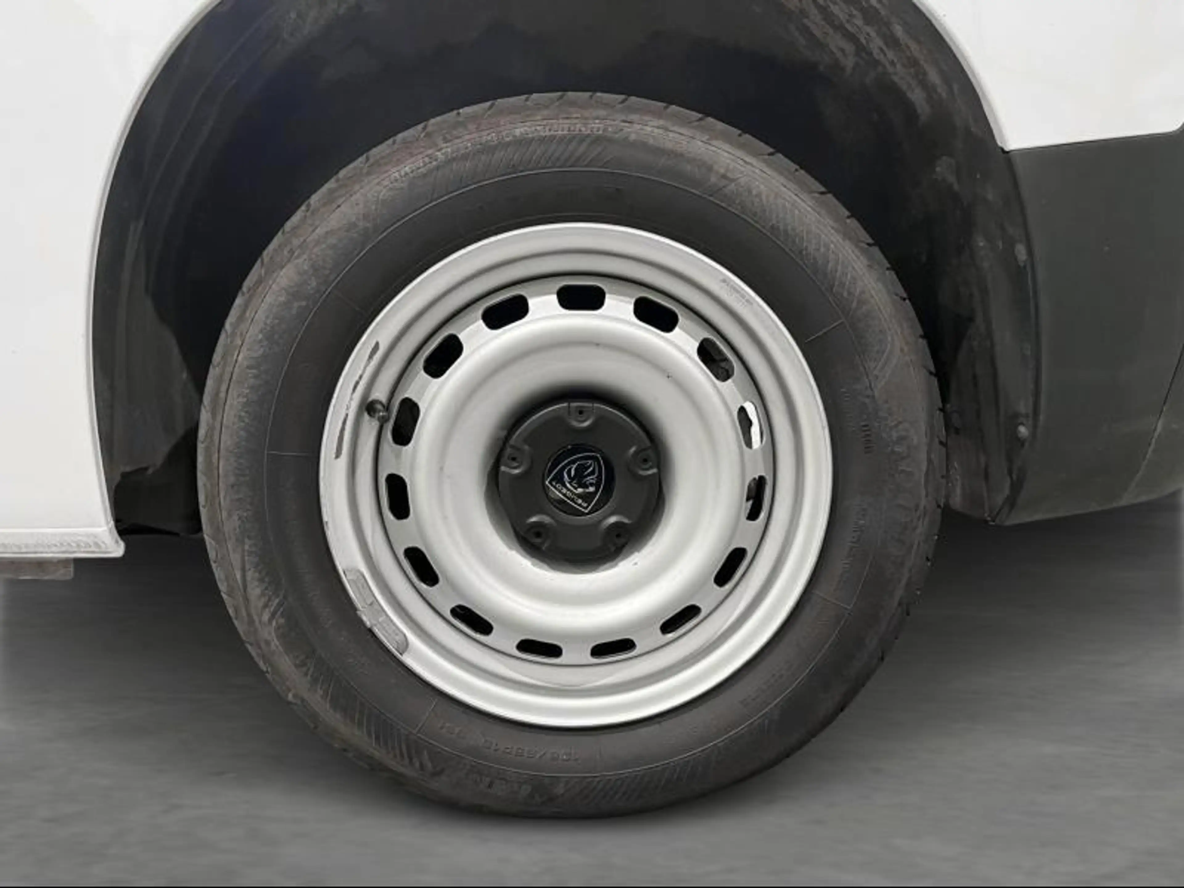 Peugeot Partner Premium — photo 9