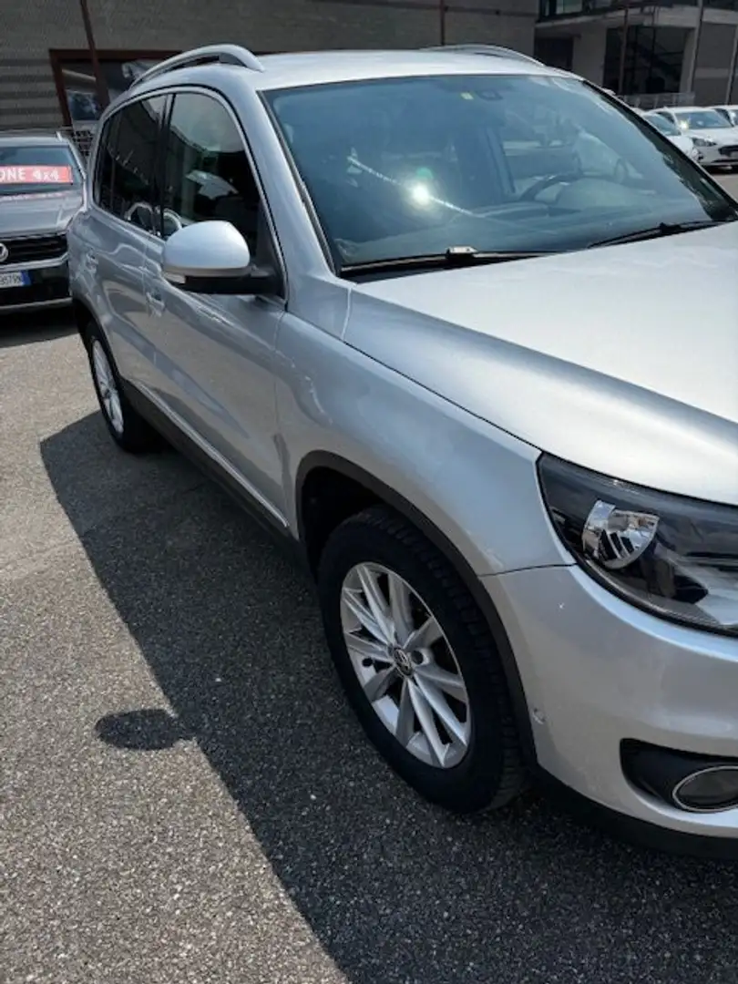 Volkswagen Tiguan Tiguan 2.0 tdi Sport & Style Anche Neopatentati Silver - 2