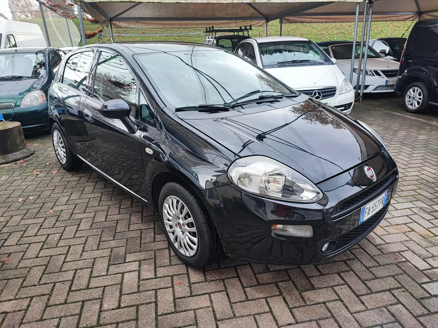 Fiat Grande Punto 1.2 5 Porte GPL Euro 6B Zwart - 1