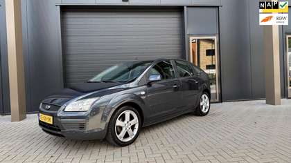 Ford Focus 1.4-16V 5DRS NL-AUTO AIRCO | TREKHAAK | APK 02-202