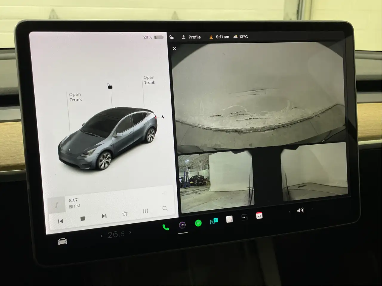 Tesla Model Y снимка Tesla Model Y