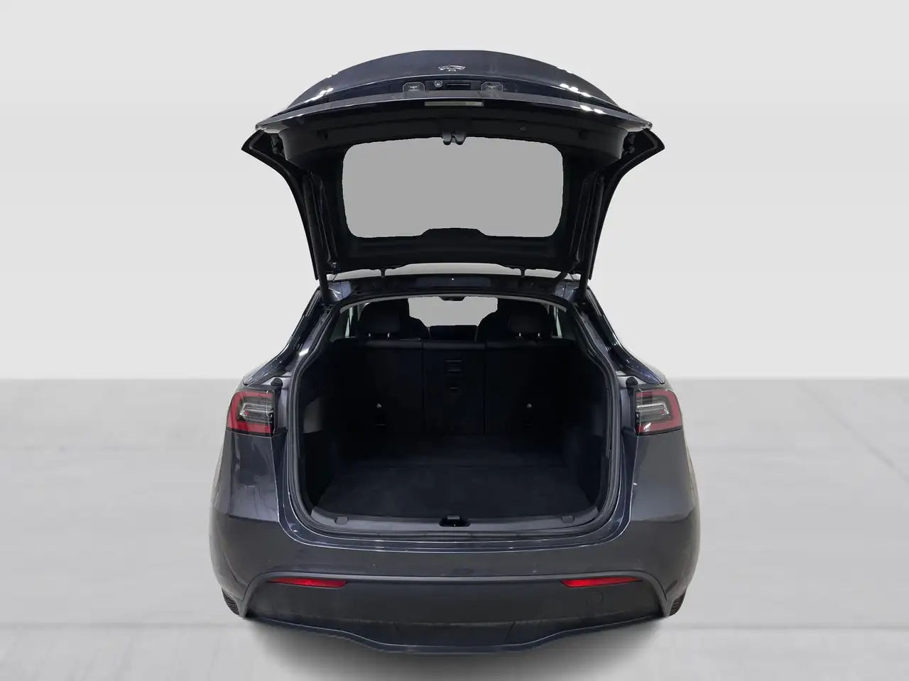 Tesla Model Y снимка Tesla Model Y