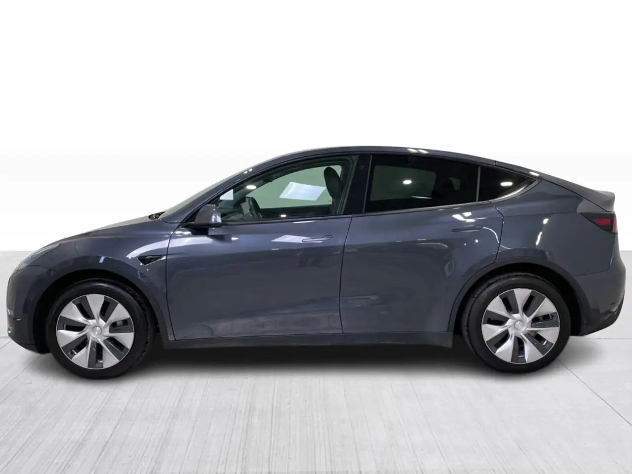 Tesla Model Y снимка Tesla Model Y