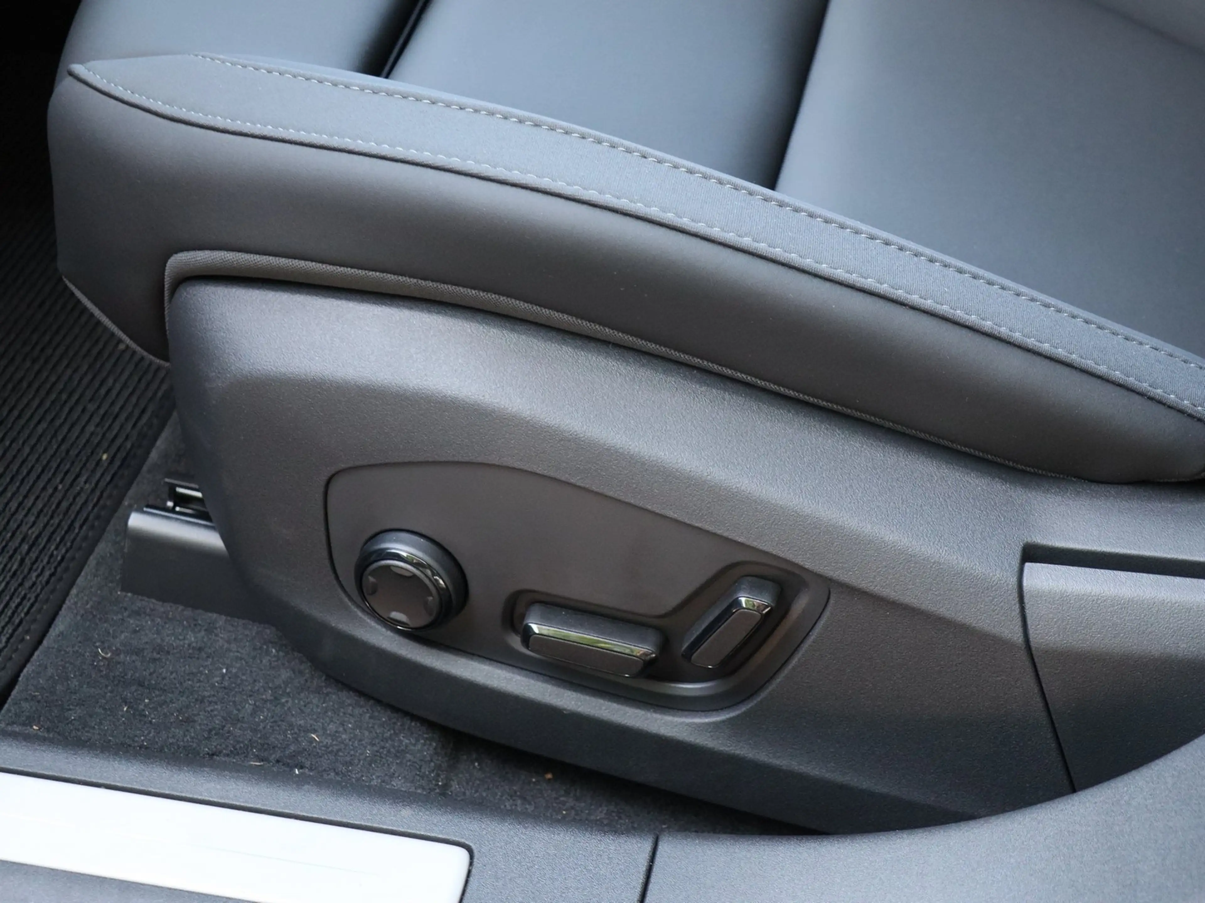 Polestar 4 Coupe Long Range Dual Motor AWD Navi*PDC*LED — photo 12