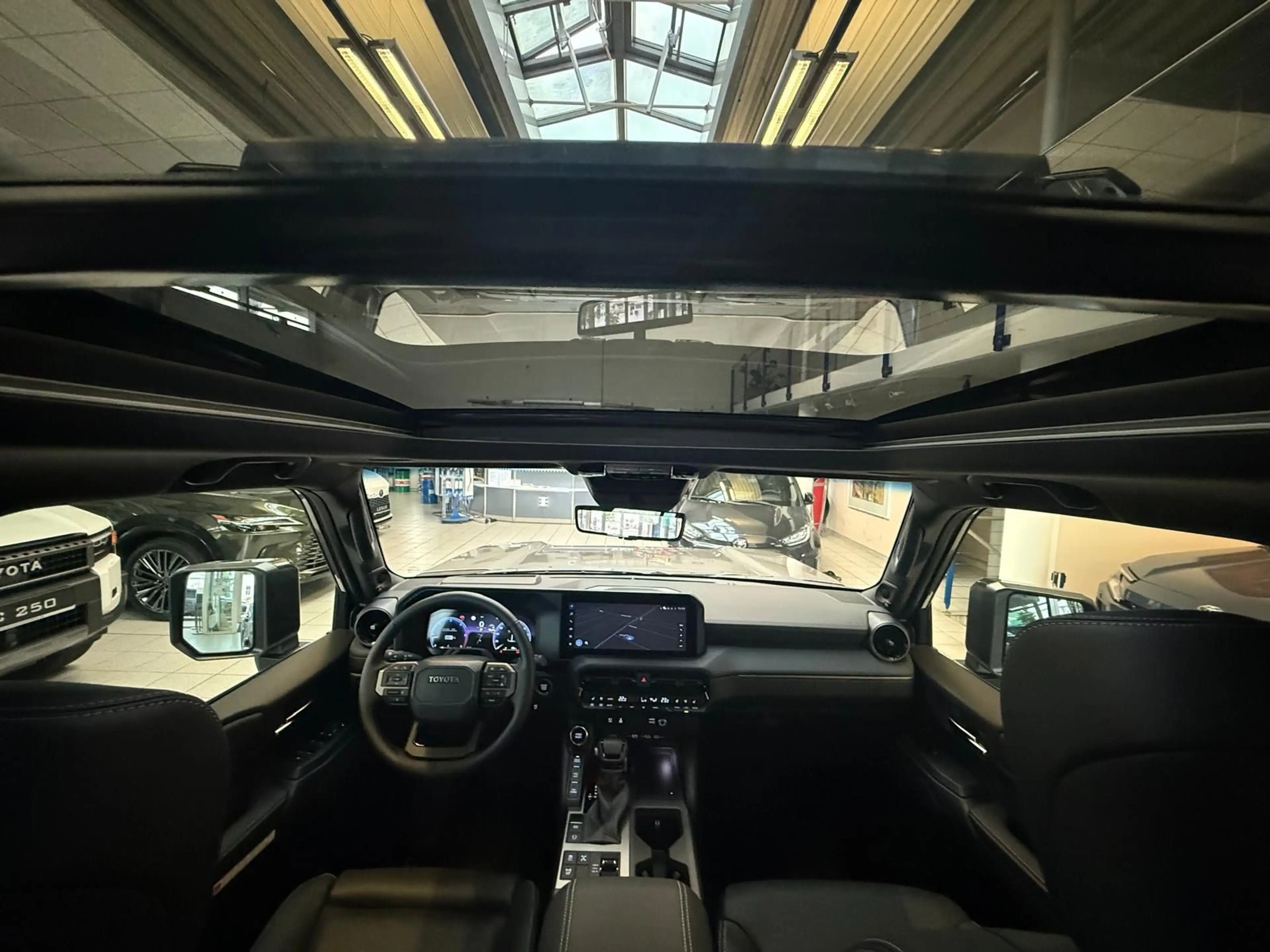 Toyota Land Cruiser 250 - LOUNGE-MILD HYBRID-PANORAMA-HEAD UP — photo 15