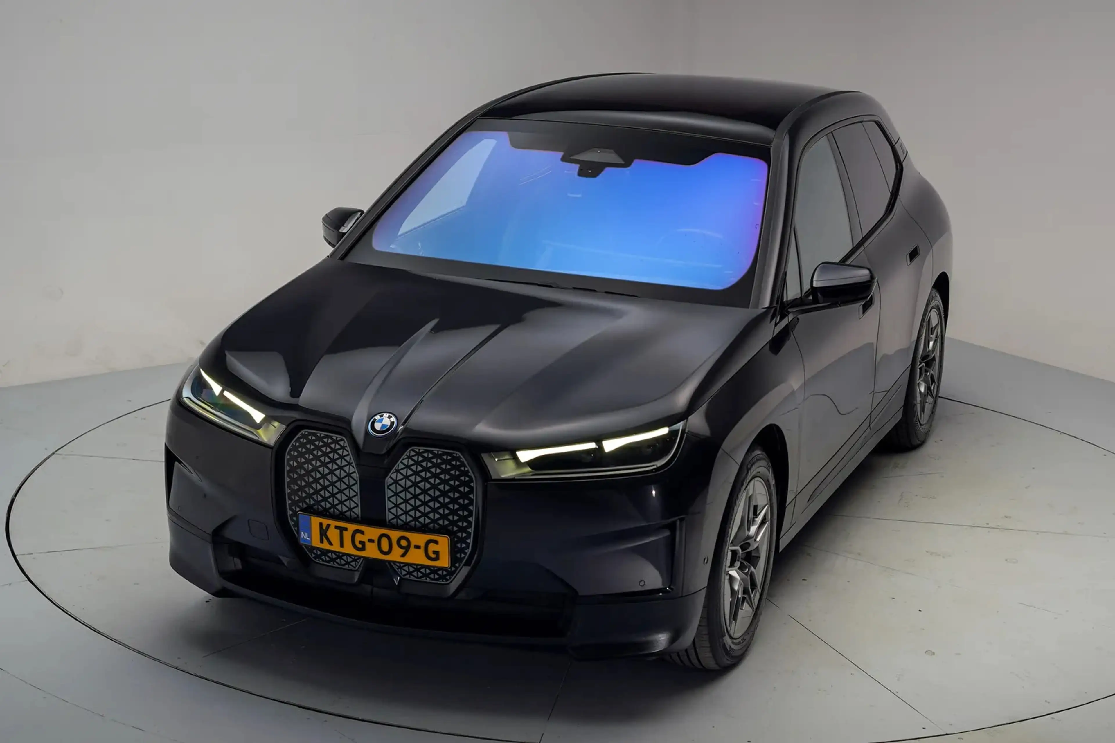 BMW iX xDrive40 High Executive 70 kWh [ Panorama Leder Ha — photo 13