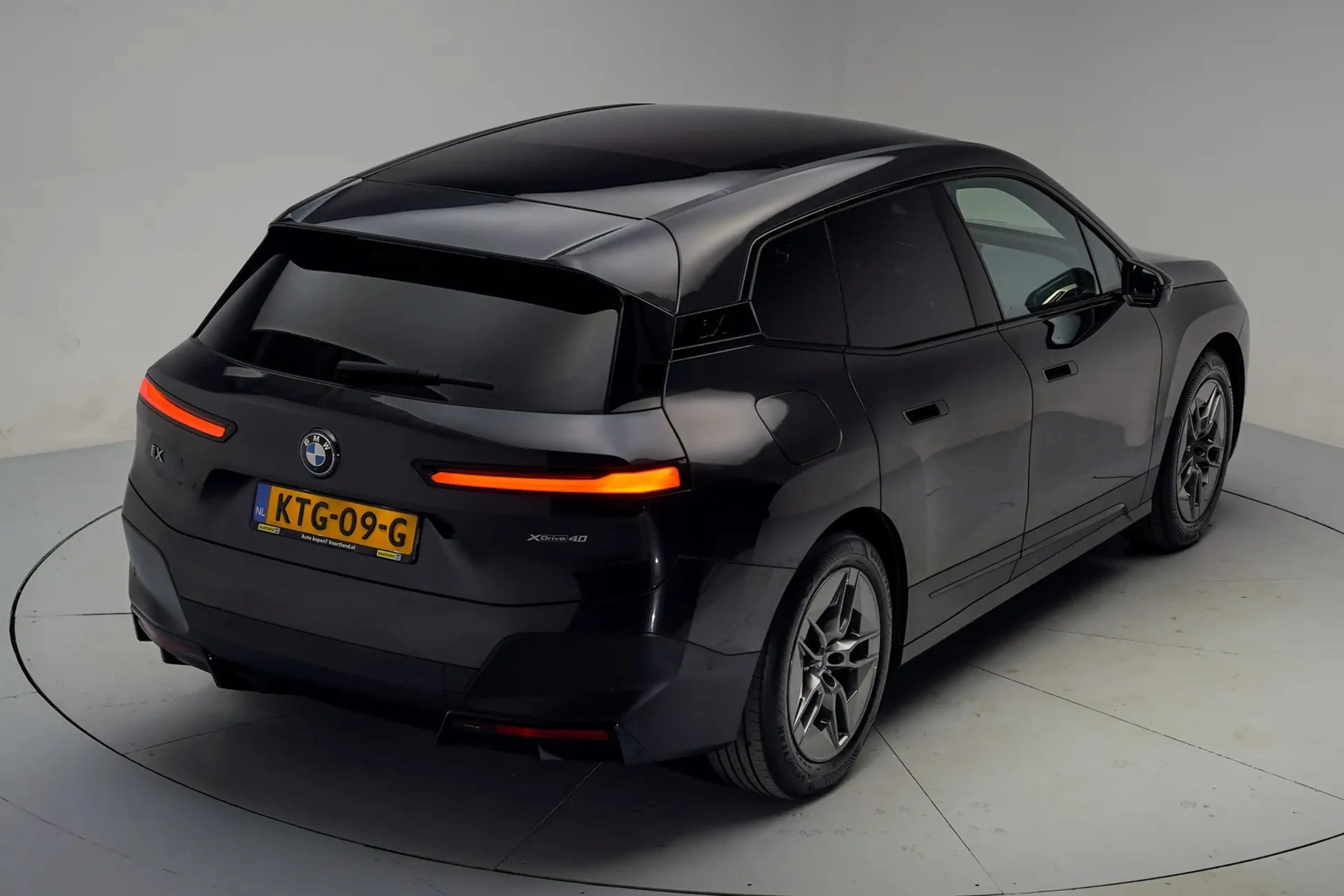 BMW iX xDrive40 High Executive 70 kWh [ Panorama Leder Ha — photo 14
