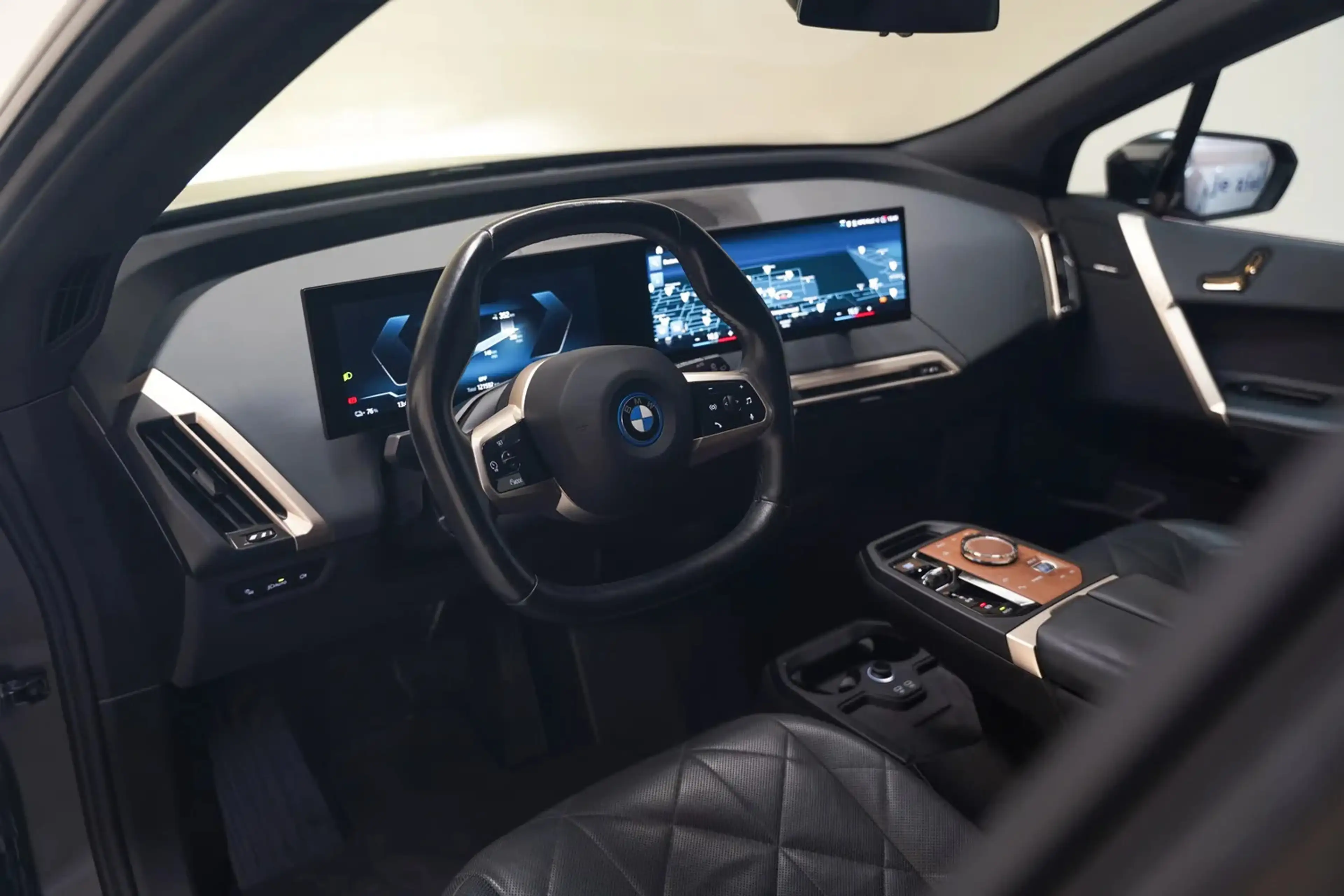 BMW iX xDrive40 High Executive 70 kWh [ Panorama Leder Ha — photo 15