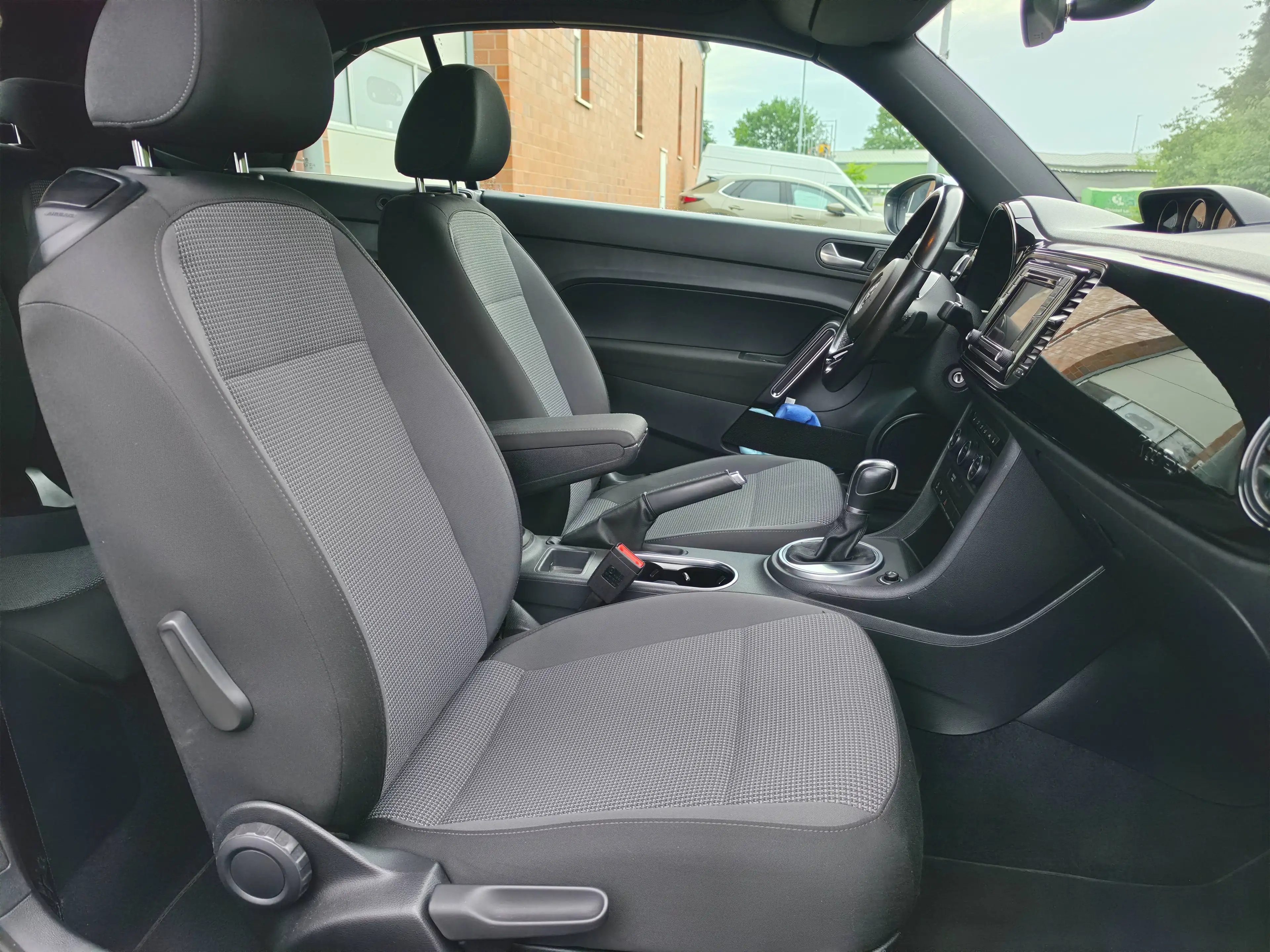 Volkswagen Beetle 2.0 TDI Käfer R-Line DSG, Tempomat BMT/Start-Stopp — photo 15