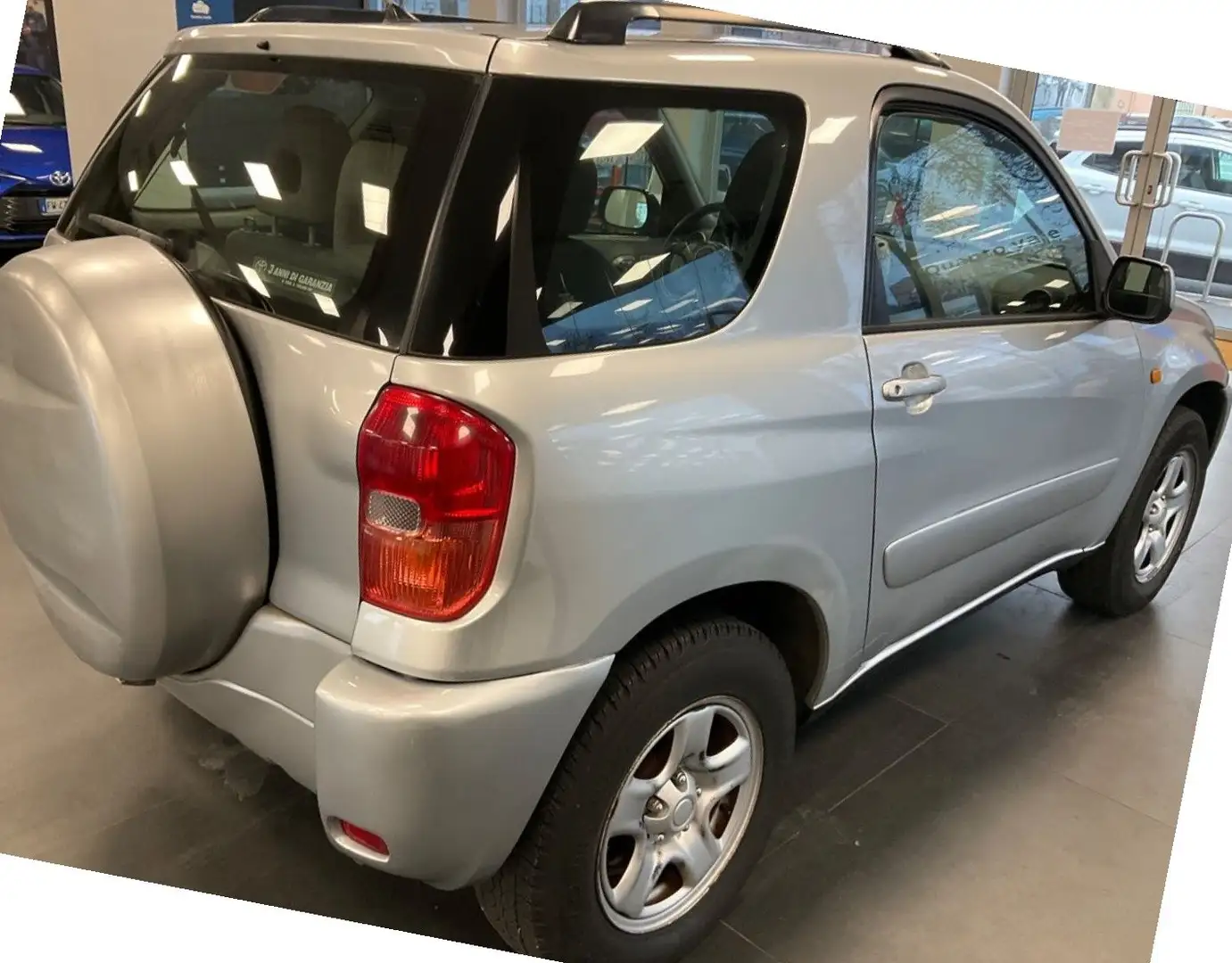 Toyota RAV 4 2.0 4X4 Argintiu - 2