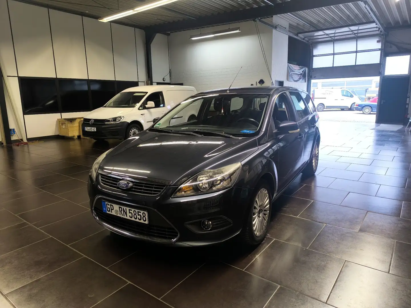 Ford Focus Turnier 1.8 Titanium - 1