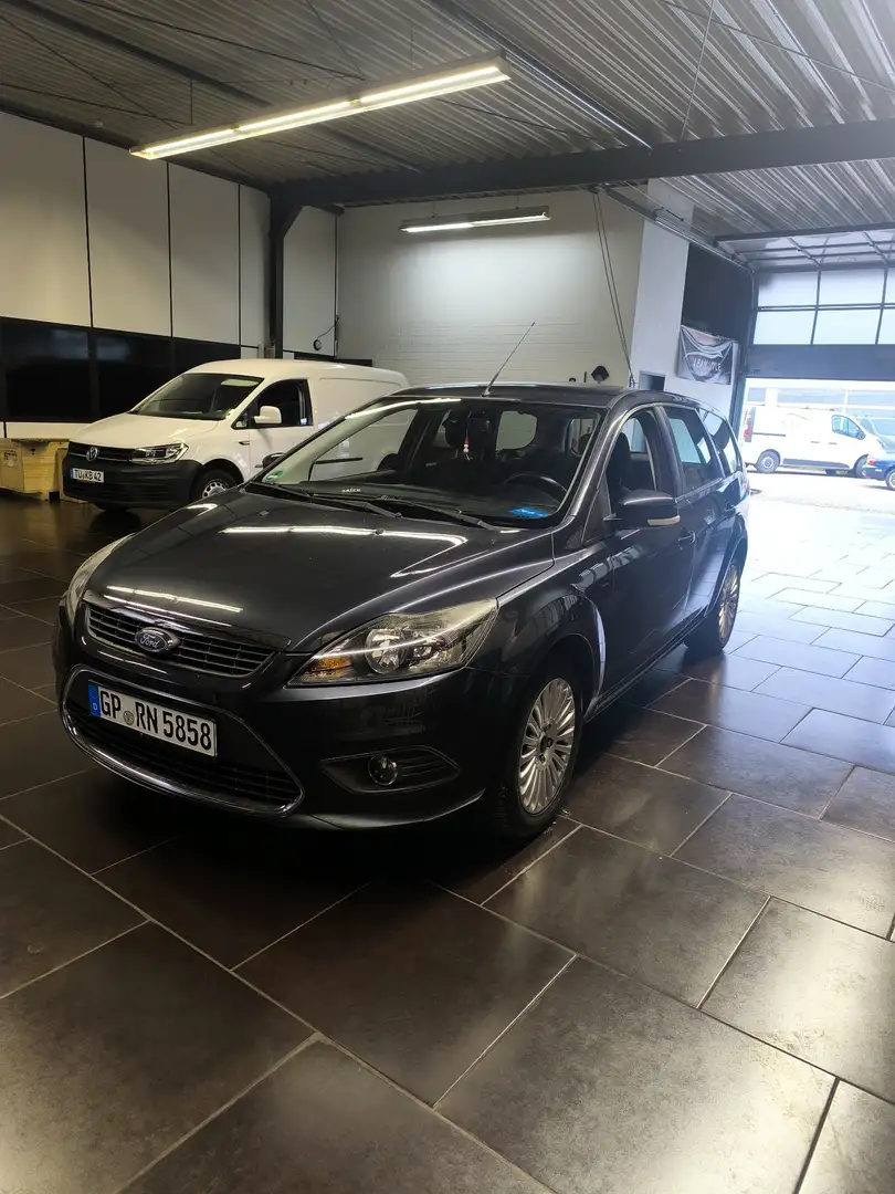 Ford Focus Turnier 1.8 Titanium - 2