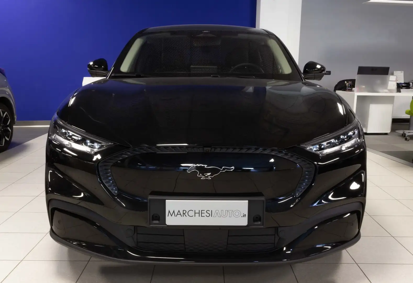 Ford Mustang Mach-E Elettrico Extended 294CV Premium Černá - 1