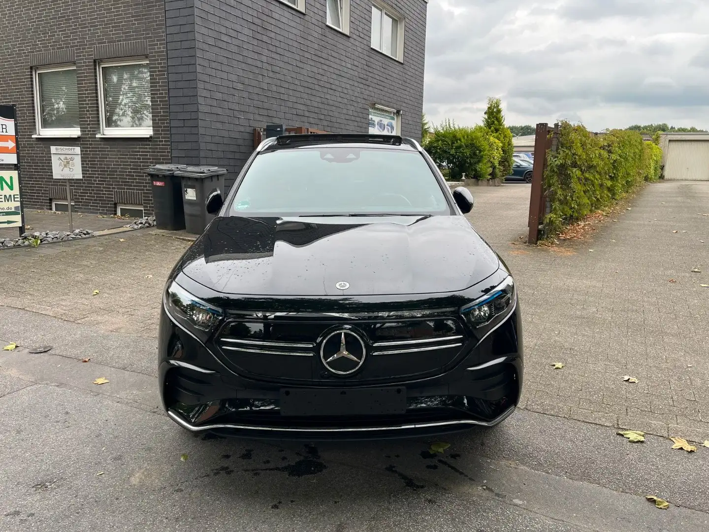 Mercedes-Benz EQA 250/Pano/AMG Line/SH/Ambiente/LED Schwarz - 2