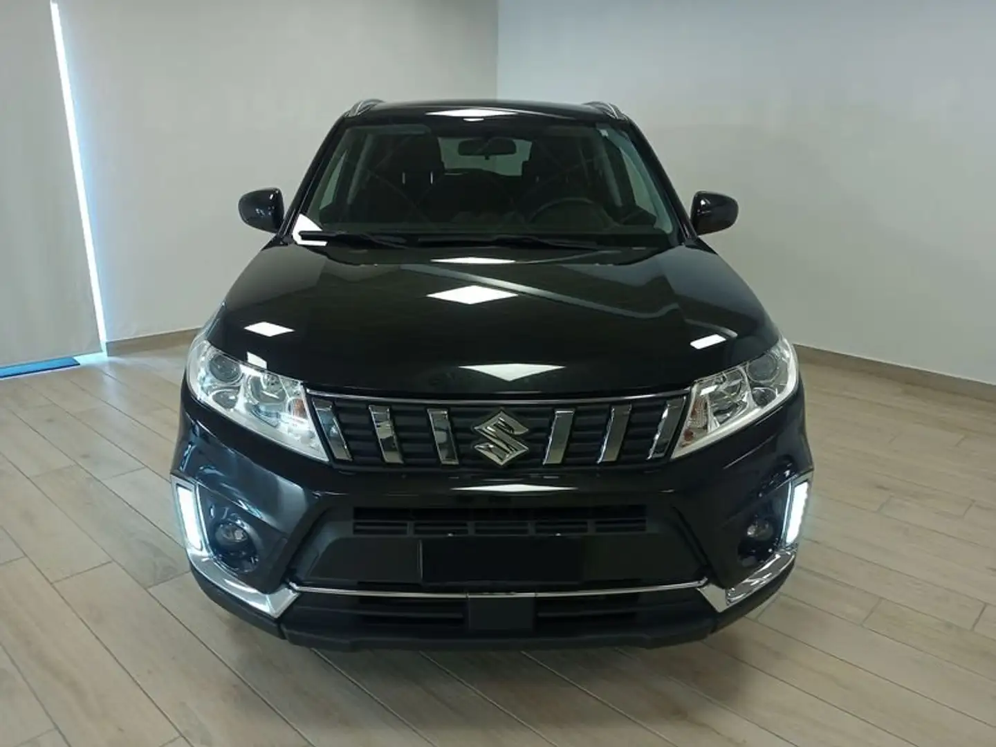Suzuki Vitara (2015) 1.0 Boosterjet Cool Nero - 2