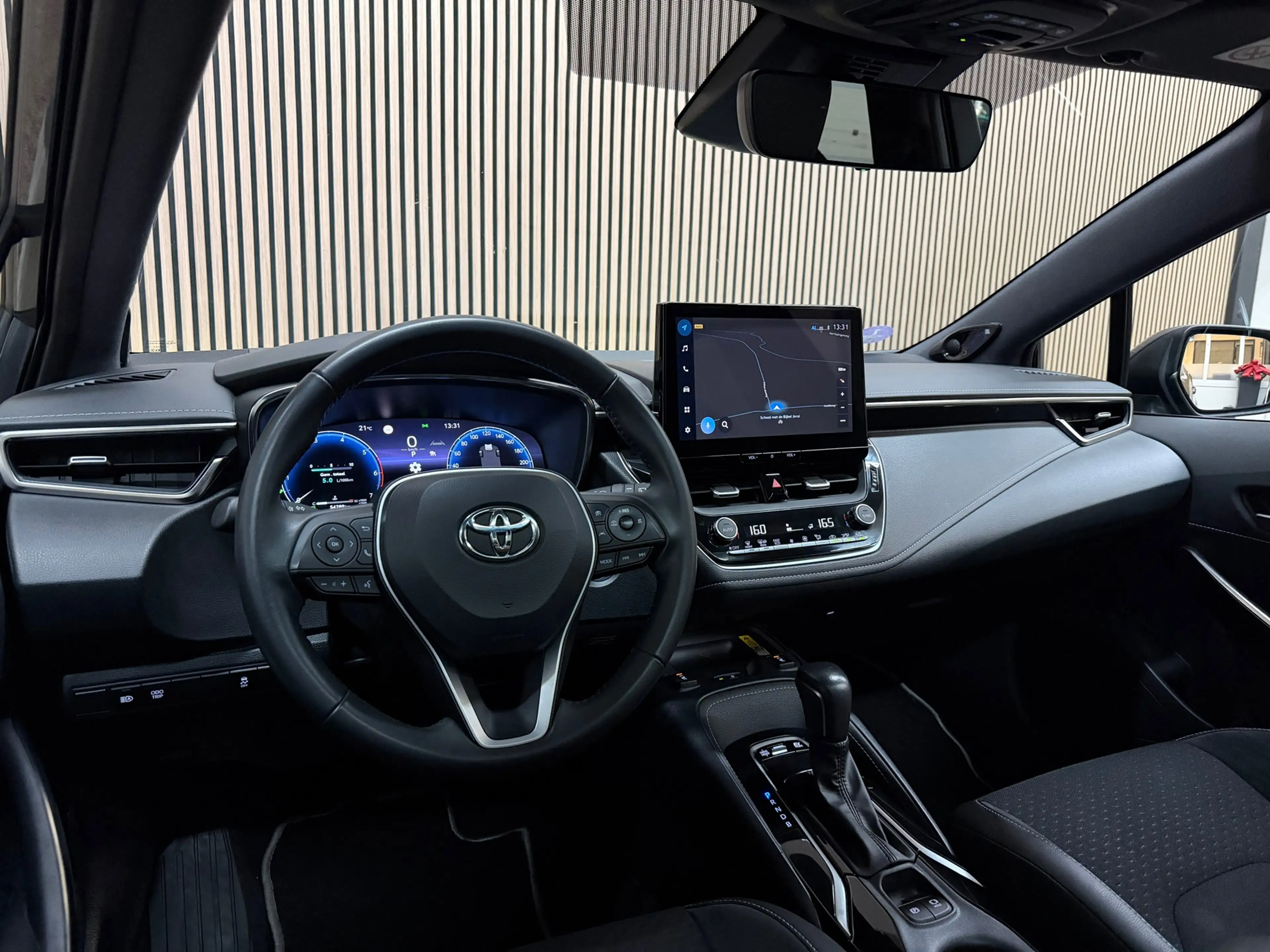 Toyota Corolla Hybrid 140 GR Sport 2023 PANO LED CAMERA CRUISE — photo 22