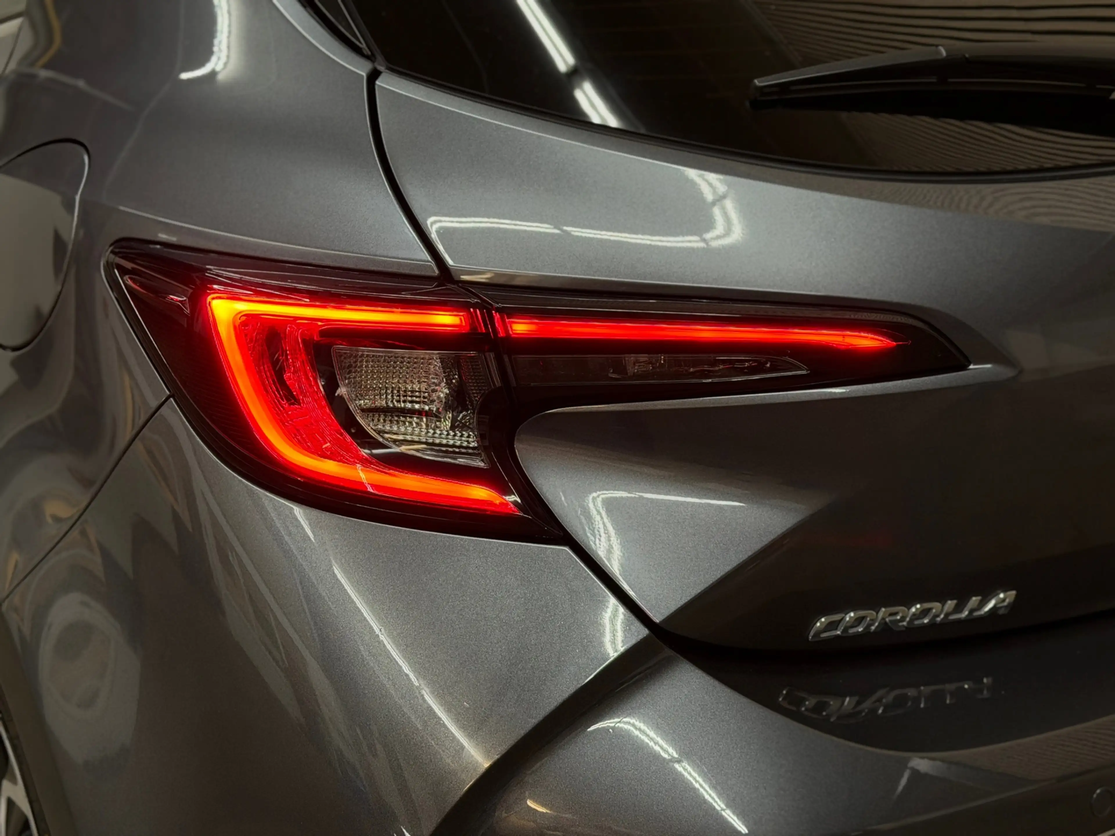 Toyota Corolla Hybrid 140 GR Sport 2023 PANO LED CAMERA CRUISE — photo 24