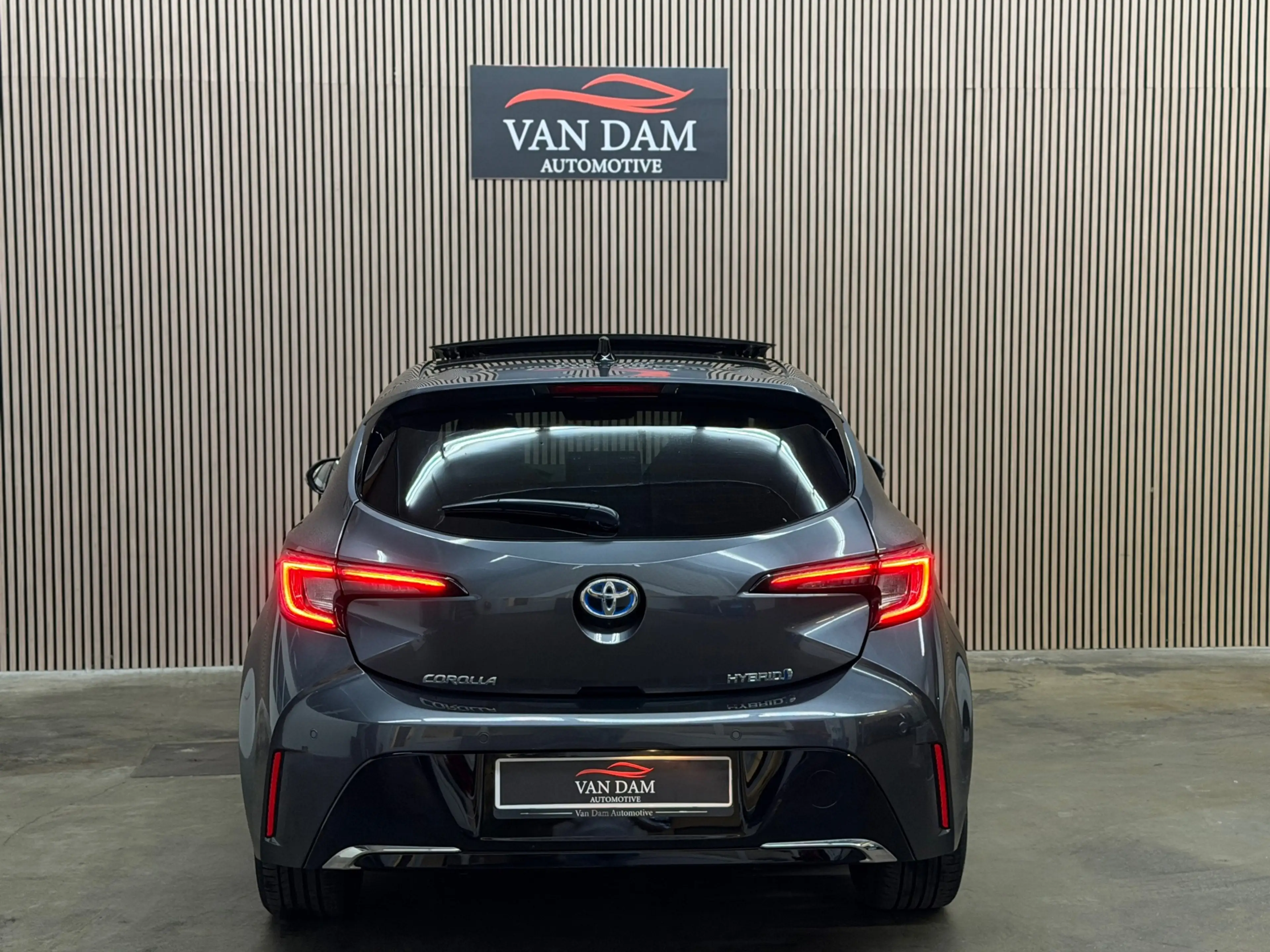Toyota Corolla Hybrid 140 GR Sport 2023 PANO LED CAMERA CRUISE — photo 11