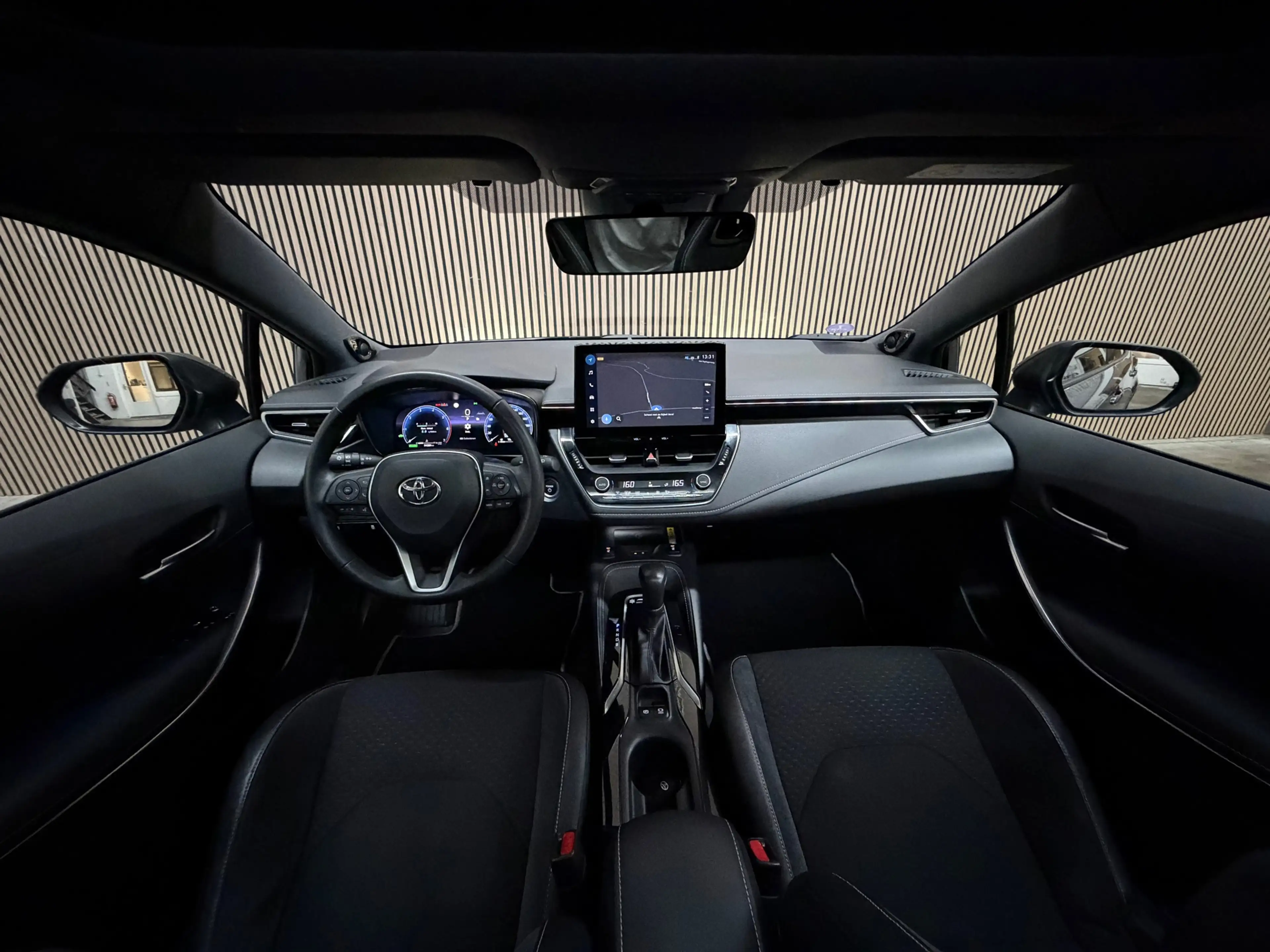 Toyota Corolla Hybrid 140 GR Sport 2023 PANO LED CAMERA CRUISE — photo 18