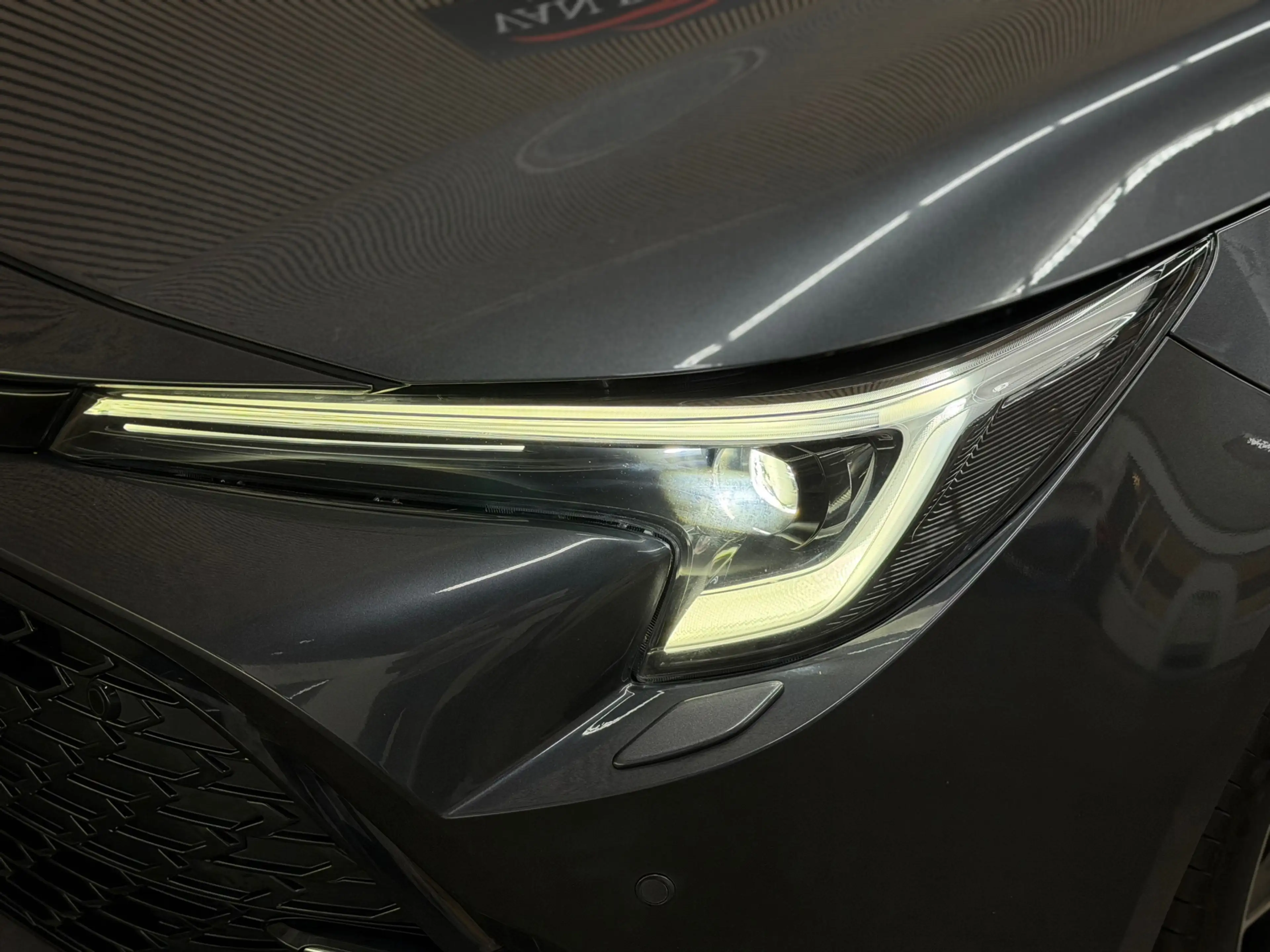 Toyota Corolla Hybrid 140 GR Sport 2023 PANO LED CAMERA CRUISE — photo 3