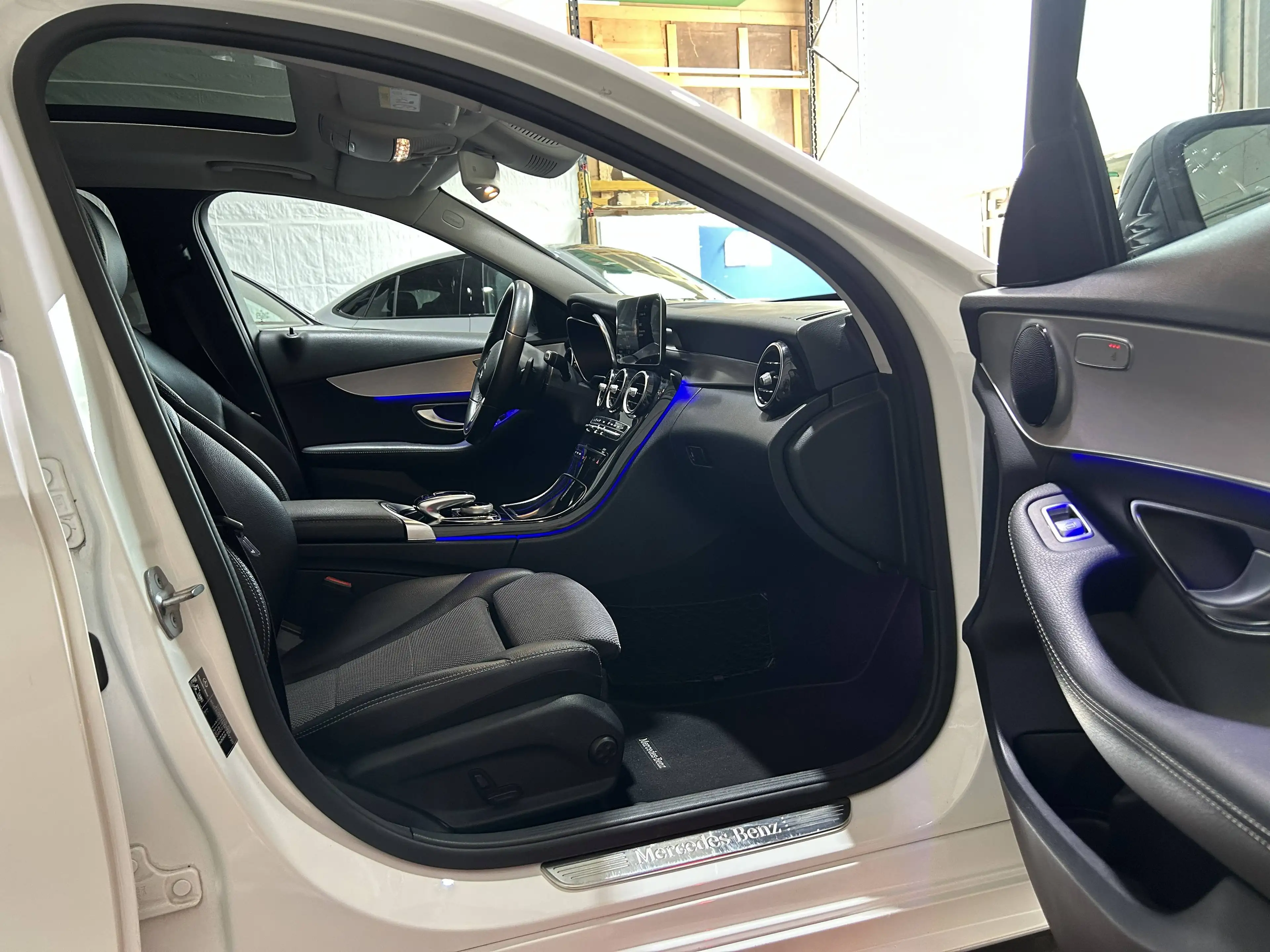 Mercedes-Benz C 220 C 220 d 4M AMG*PANO*NIGHT*M-BEAM*RFK*EASYPAK** — photo 13