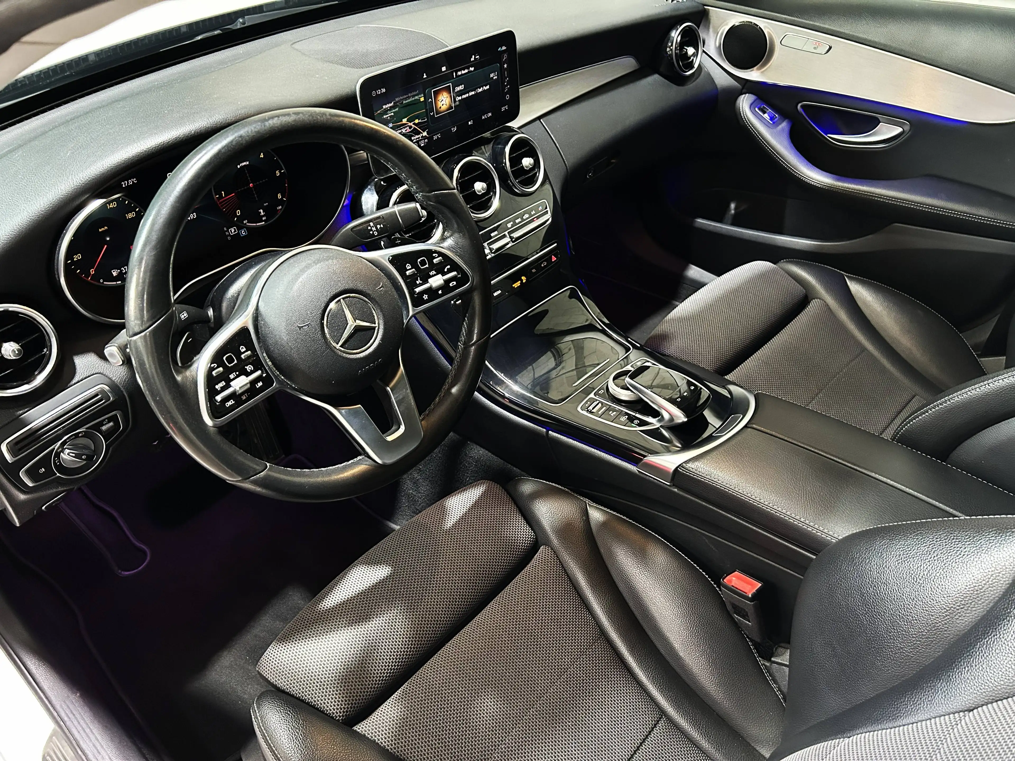 Mercedes-Benz C 220 C 220 d 4M AMG*PANO*NIGHT*M-BEAM*RFK*EASYPAK** — photo 8