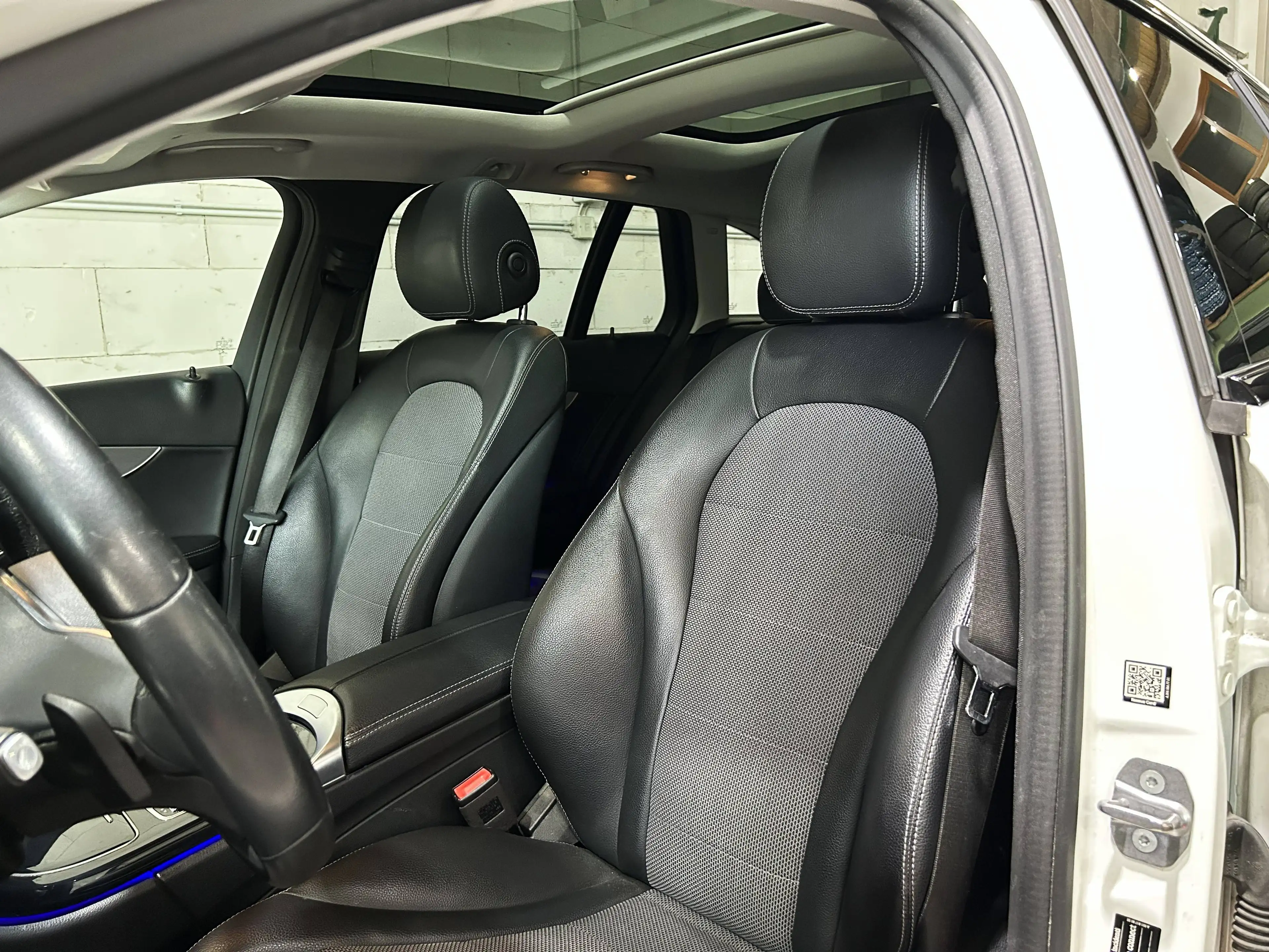 Mercedes-Benz C 220 C 220 d 4M AMG*PANO*NIGHT*M-BEAM*RFK*EASYPAK** — photo 9