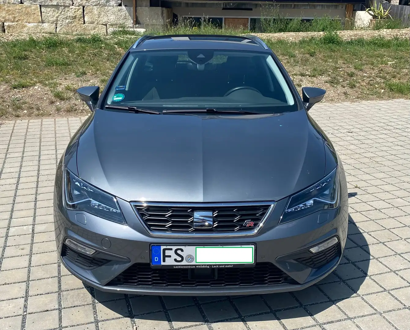 SEAT Leon Leon ST FR 1.8 TSI Grau - 1
