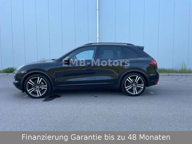 Porsche Cayenne All Black Turbo Packet ab werk 21 Zoll
