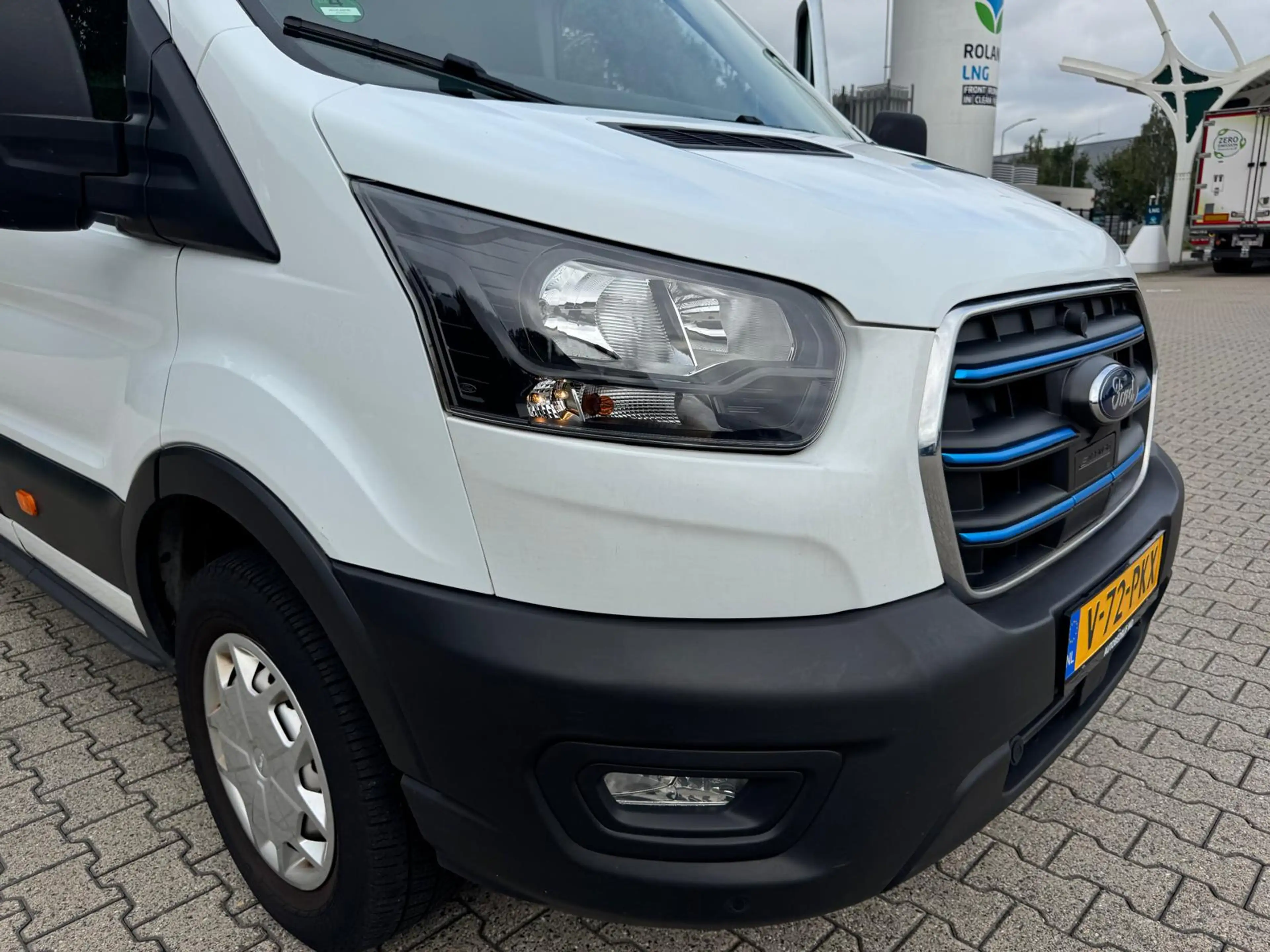 Ford E-Transit 350 L4H3 Trend 68 kWh 184PK | Camera | Carplay | — photo 5