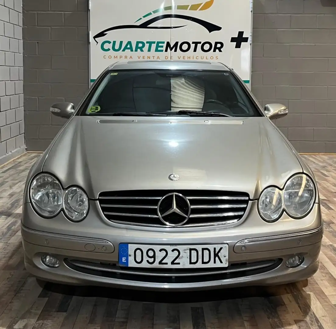 Mercedes-Benz CLK 200 K Argent - 2