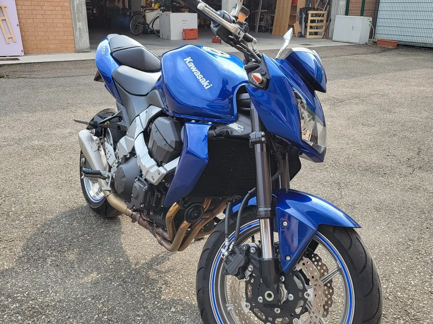 Kawasaki Z 750 Modrá - 2